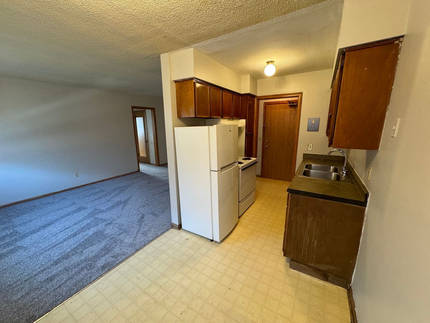 Minneapolis Apartment: 3230 Penn Avenue North