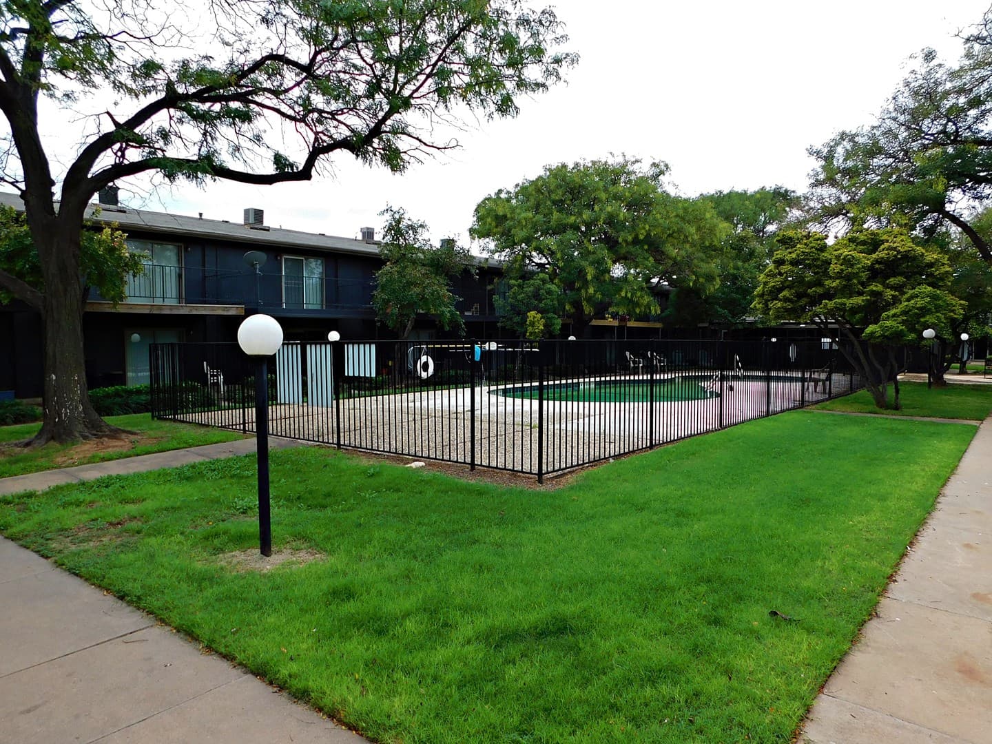 Lubbock Apartment: 2801 Slide Rd.