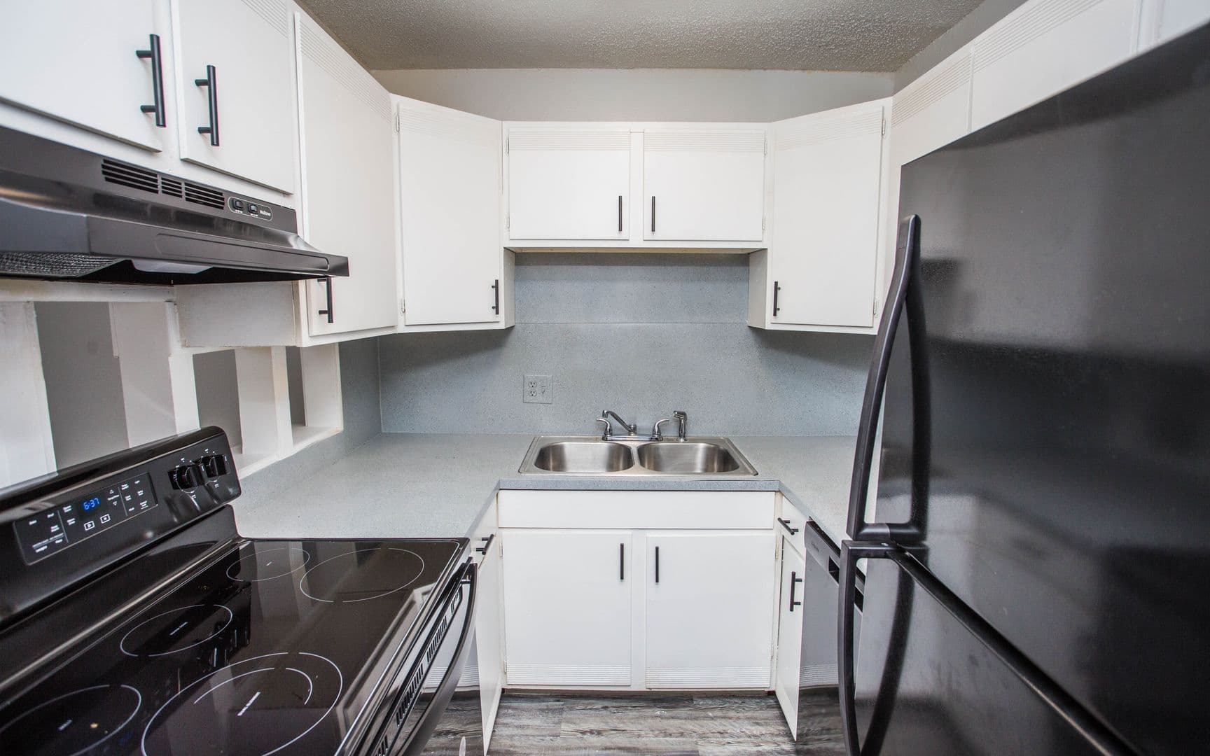 Lubbock Apartment: 2801 Slide Rd.