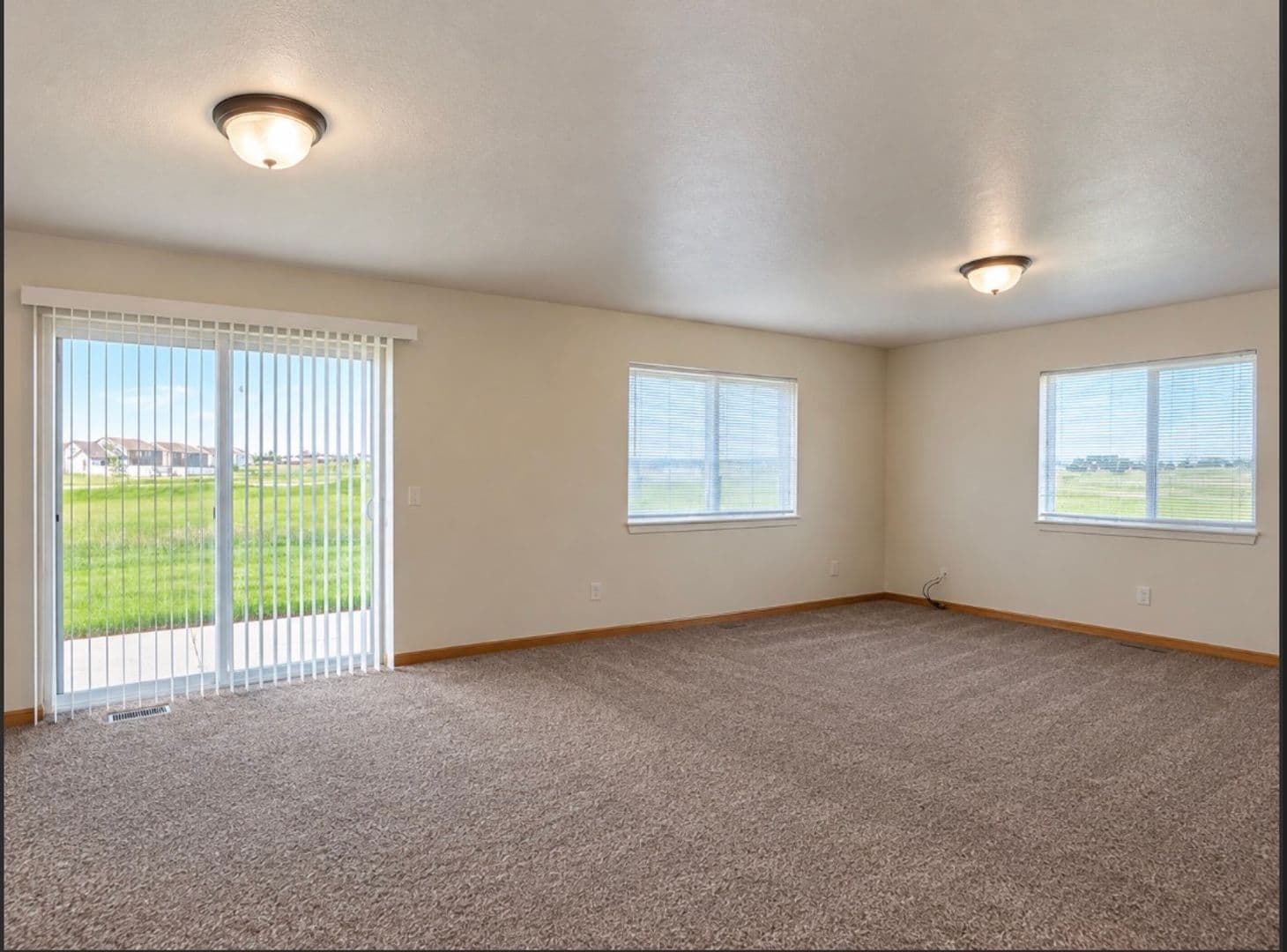 Stanley Apartment: 804 NightHawk Dr