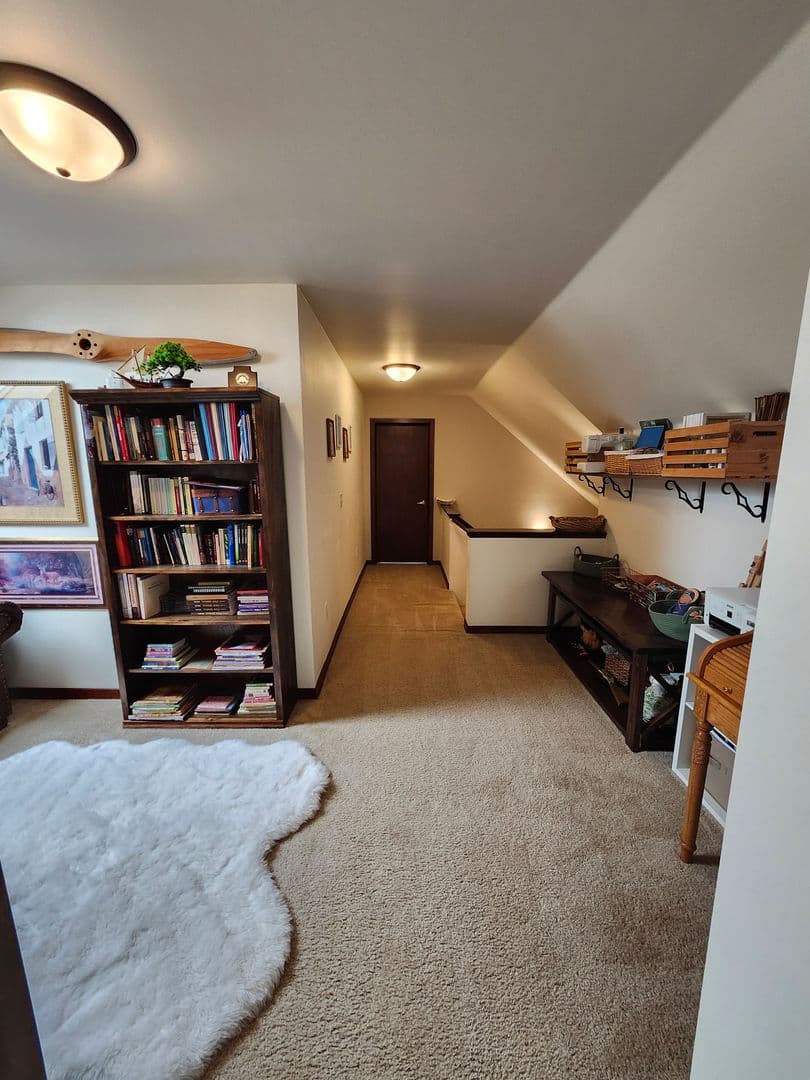 Minot House: 3013 9th St NW
