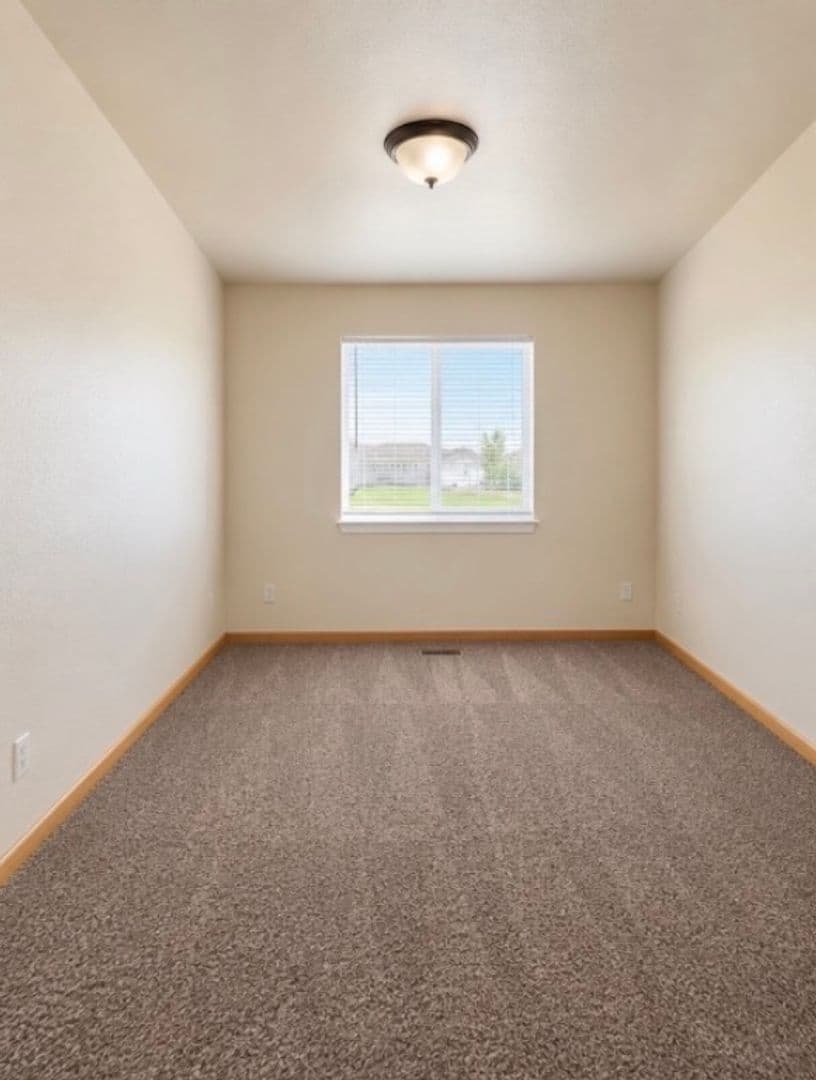 Stanley Apartment: 804 NightHawk Dr