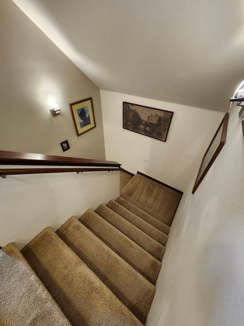 Minot House: 3013 9th St NW