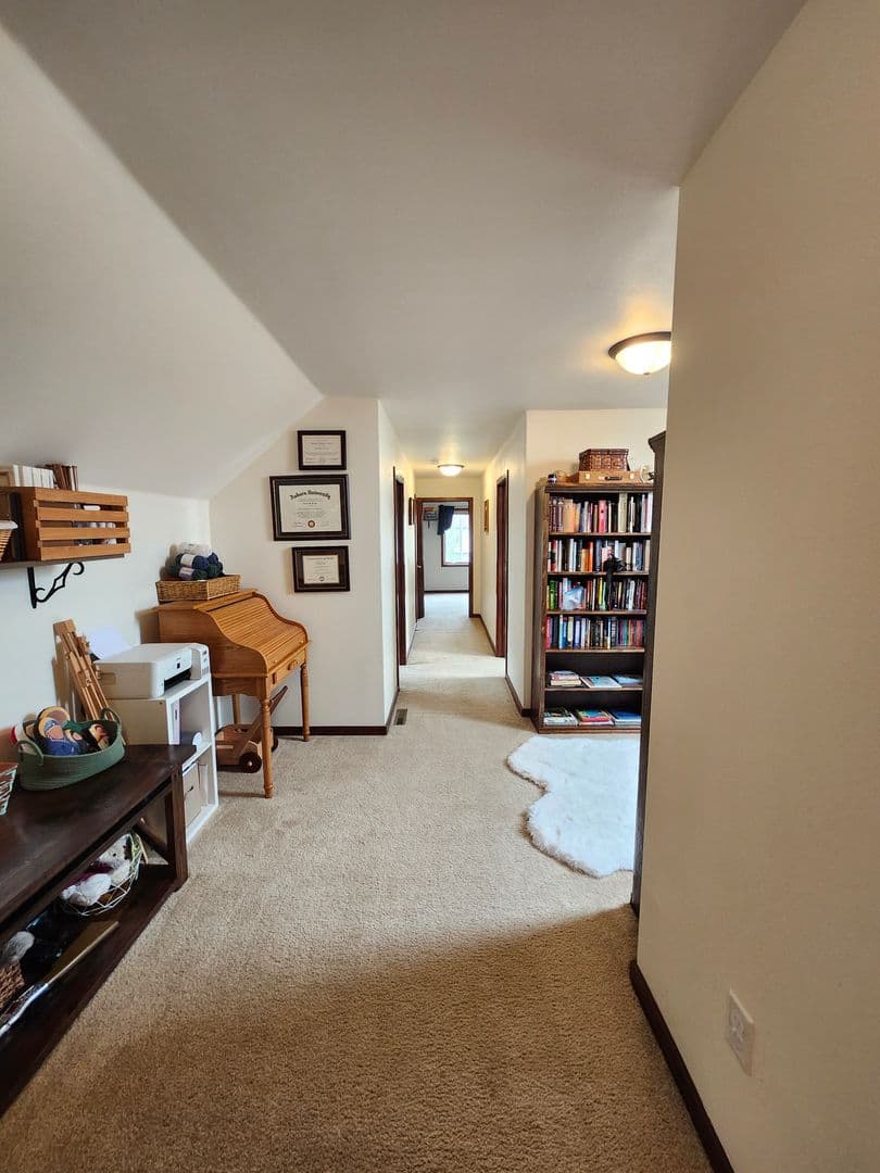 Minot House: 3013 9th St NW