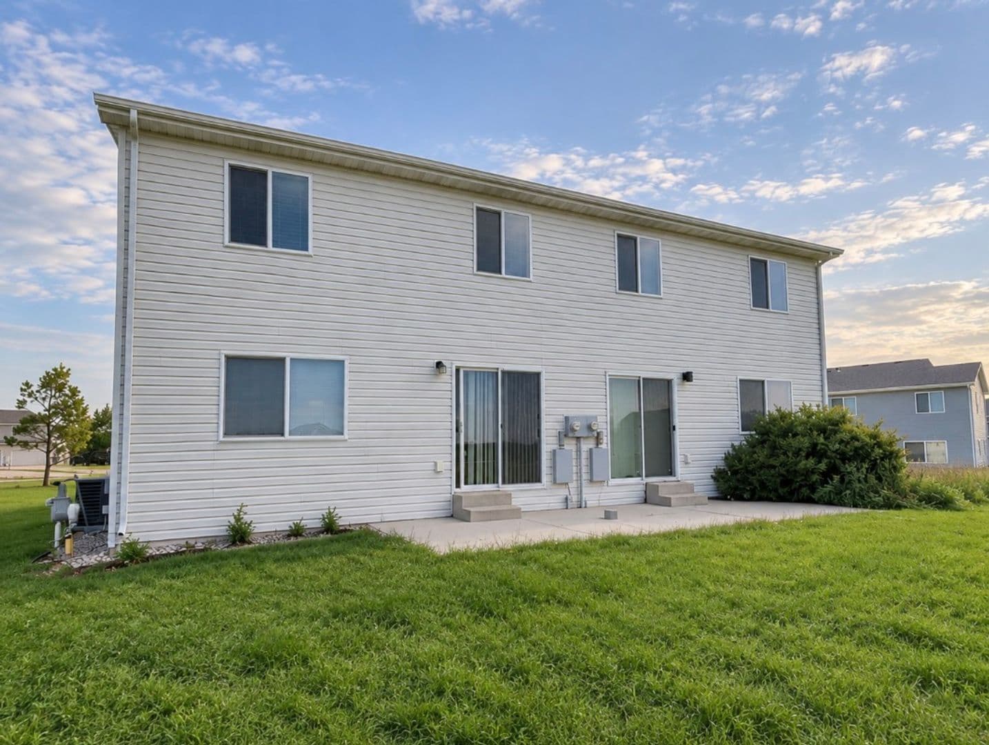 Stanley Apartment: 804 NightHawk Dr