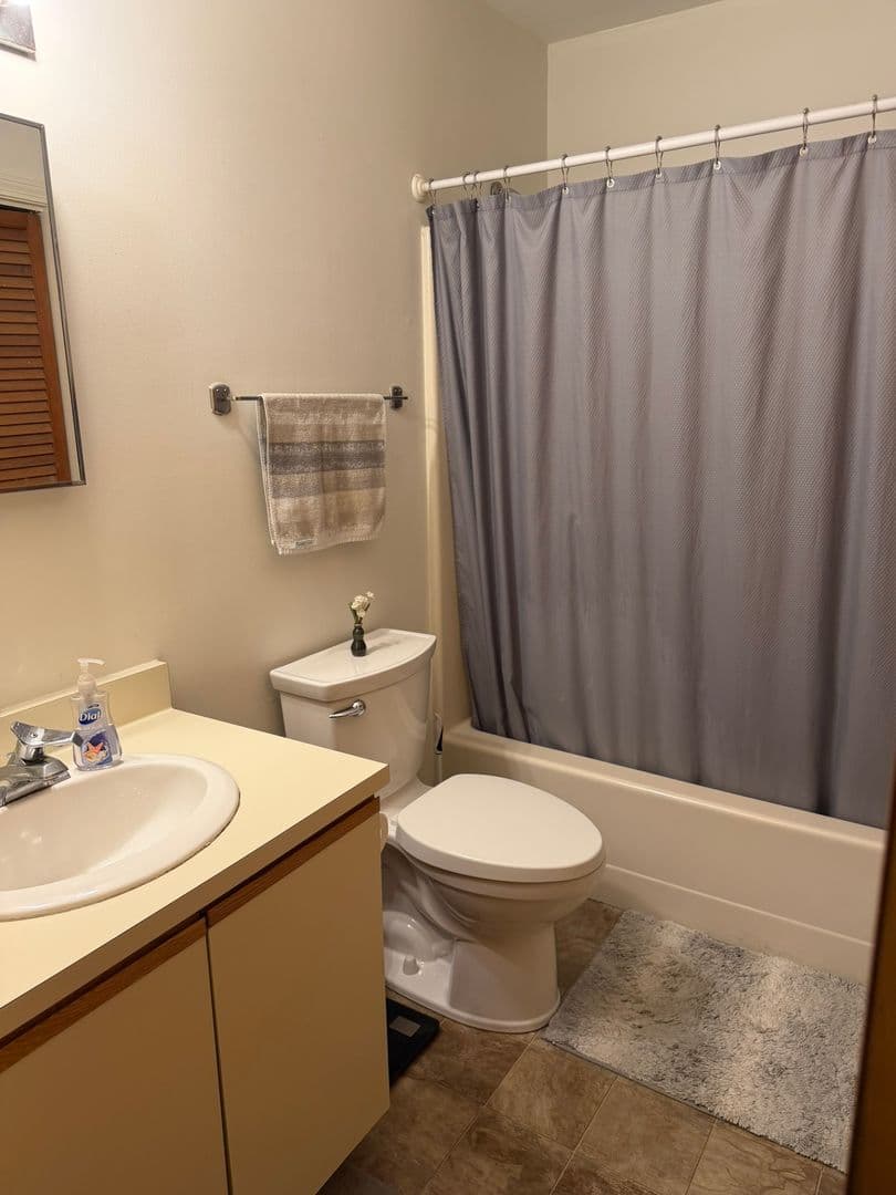 Enfield Condo: 39 Potter Lane
