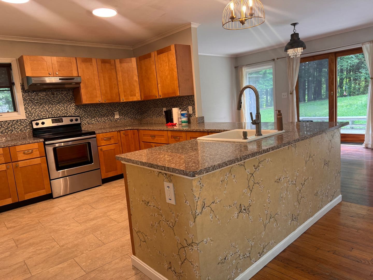 Hanover House: 27 MacDonald Drive