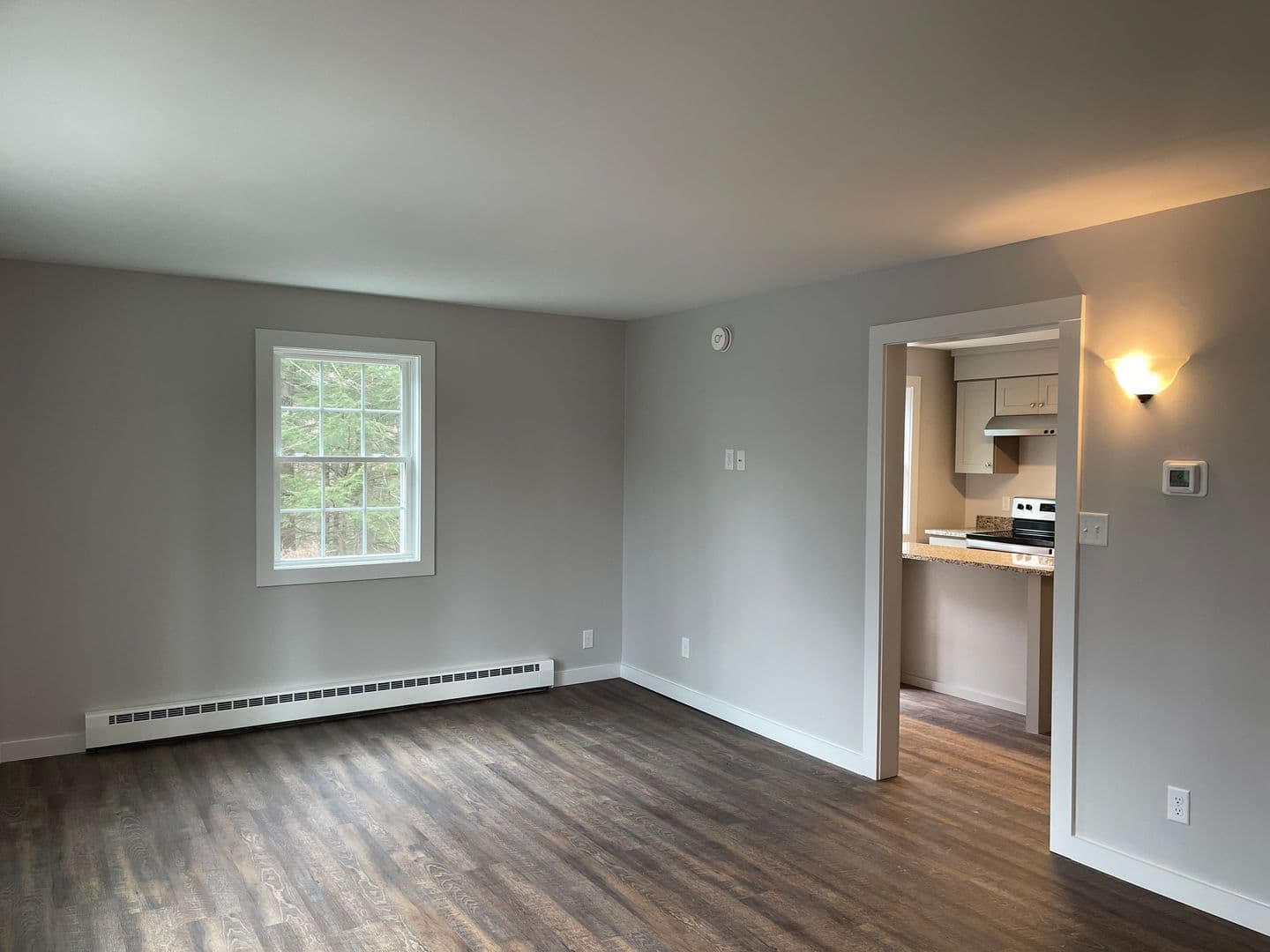 White River Junction Apartment: 87 Grovner Street