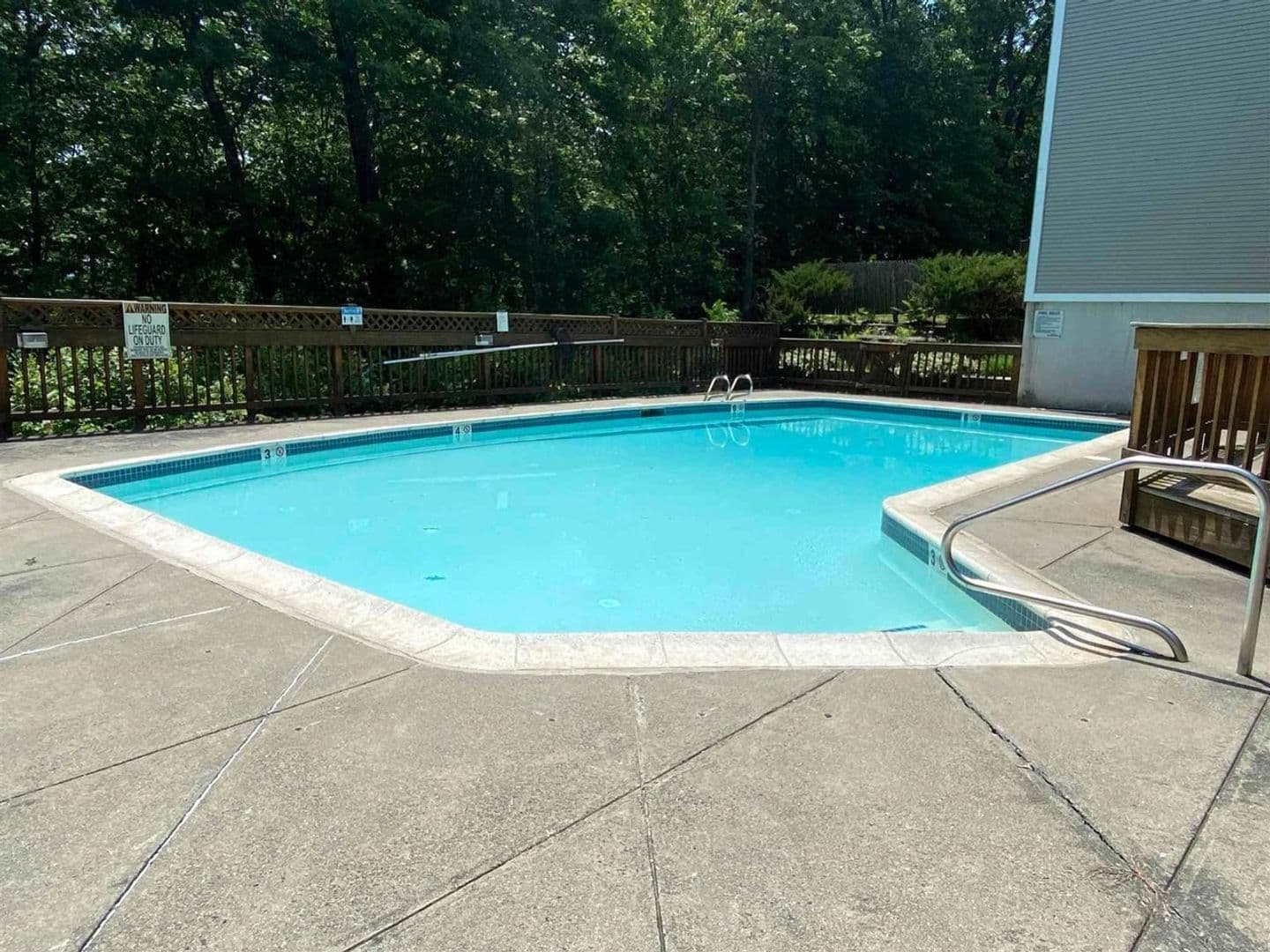 Lebanon Condo: 30 Wolf Road