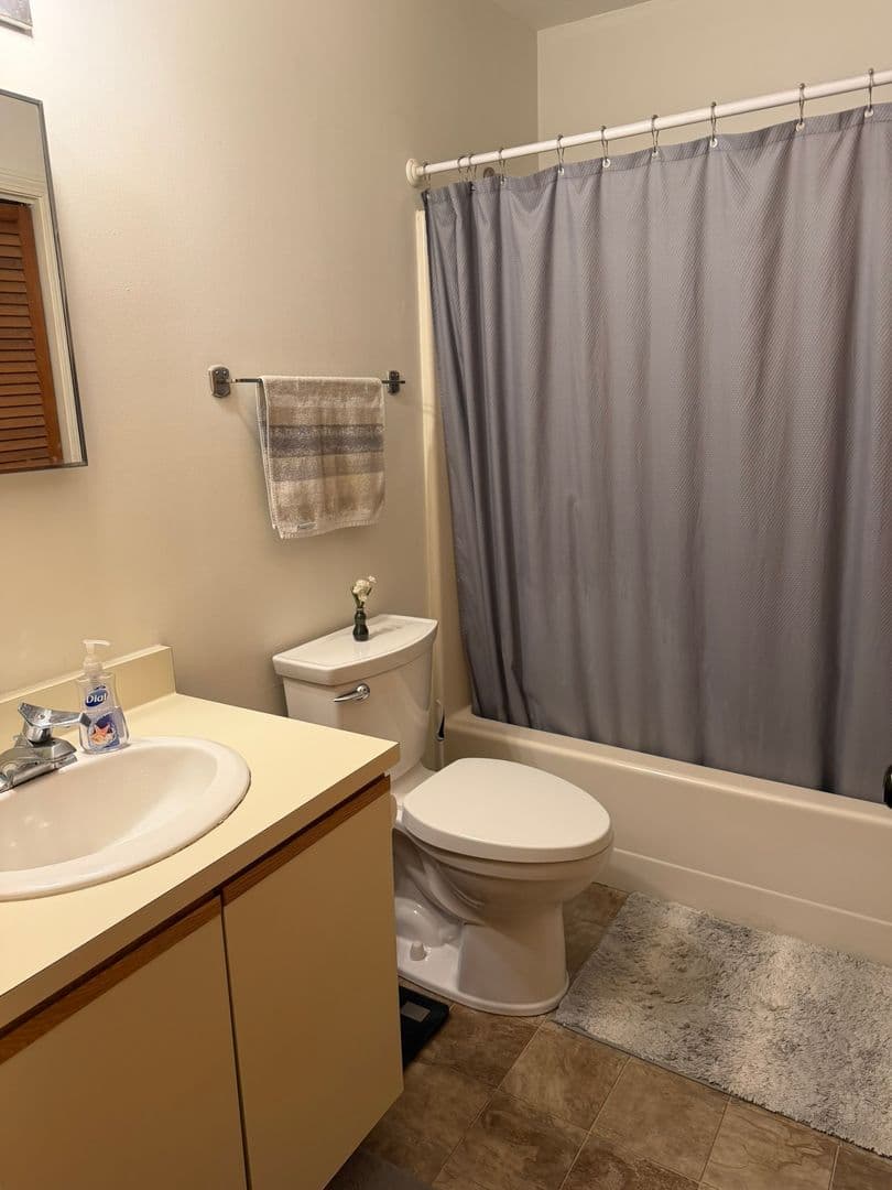Enfield Condo: 39 Potter Lane