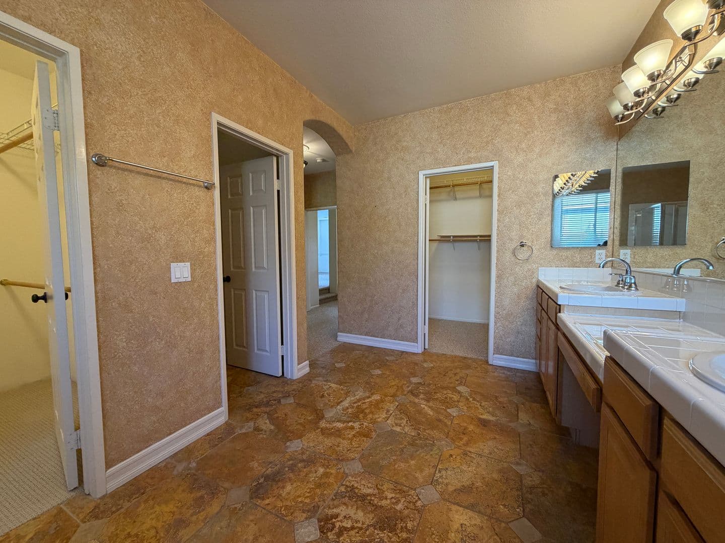 Mission Viejo House: 87 Stardance Dr.