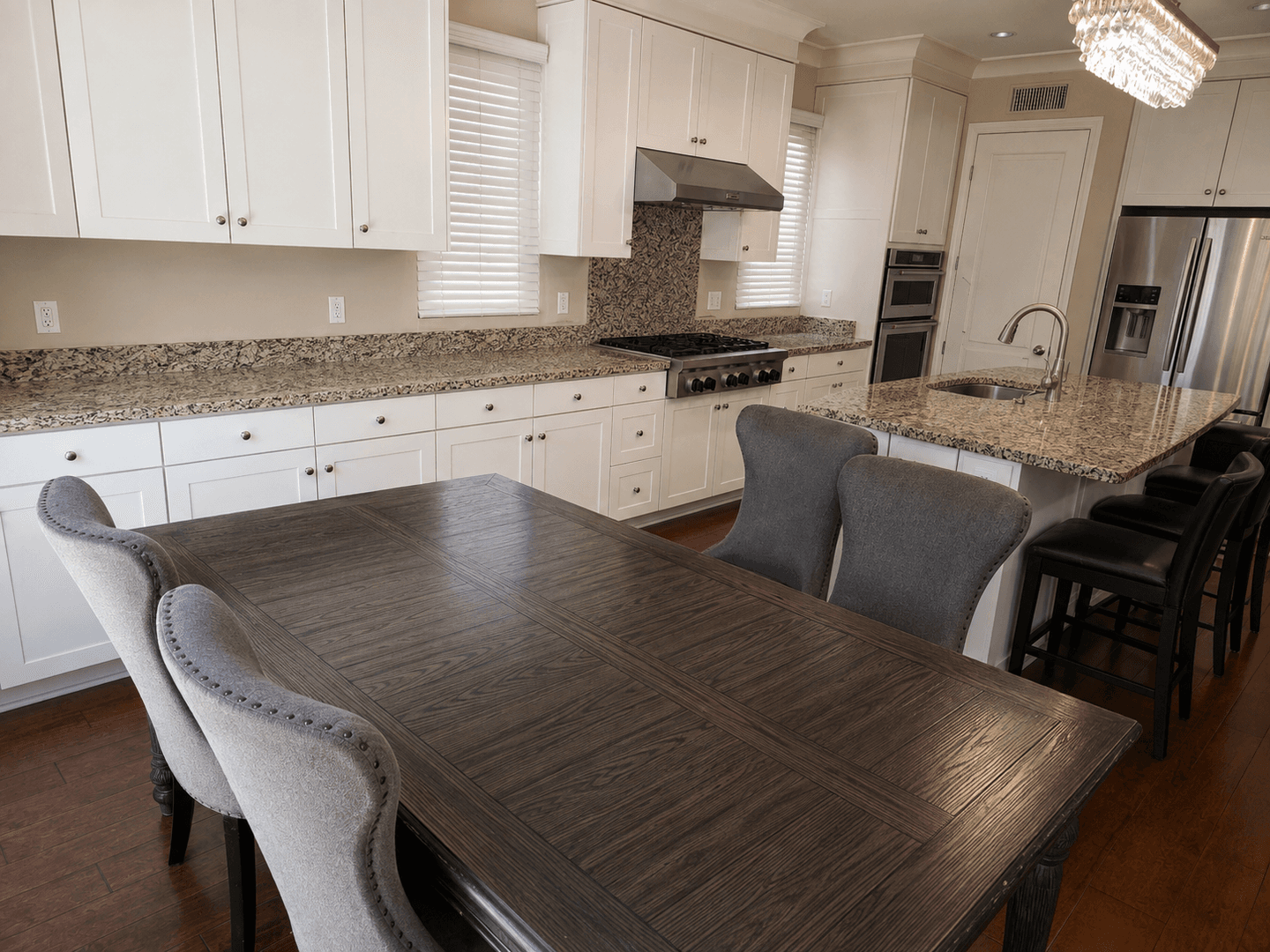 Irvine House: 108 Summer Lilac
