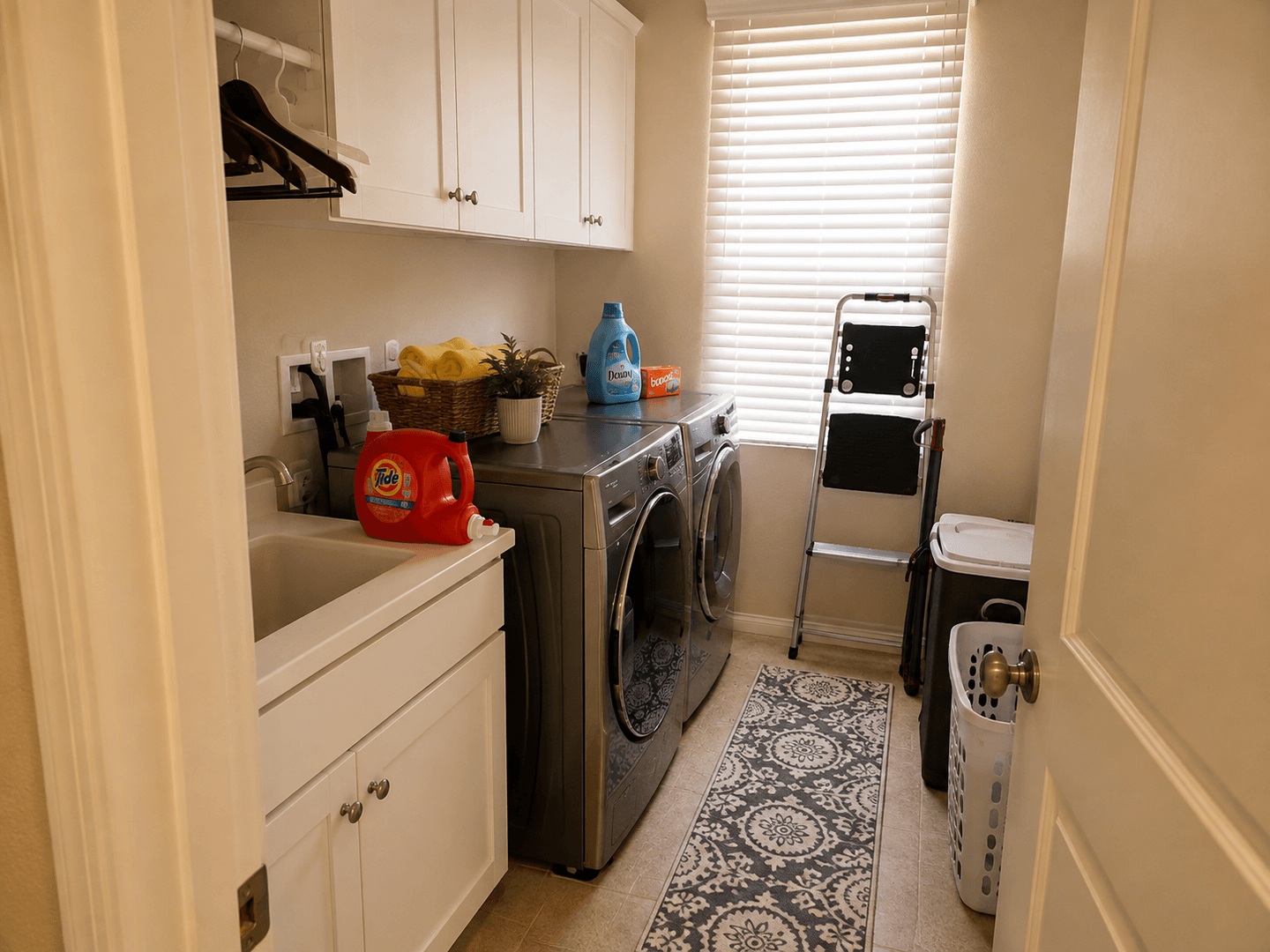 Irvine House: 108 Summer Lilac