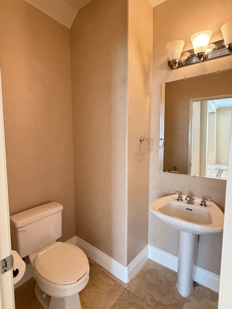 Mission Viejo House: 87 Stardance Dr.
