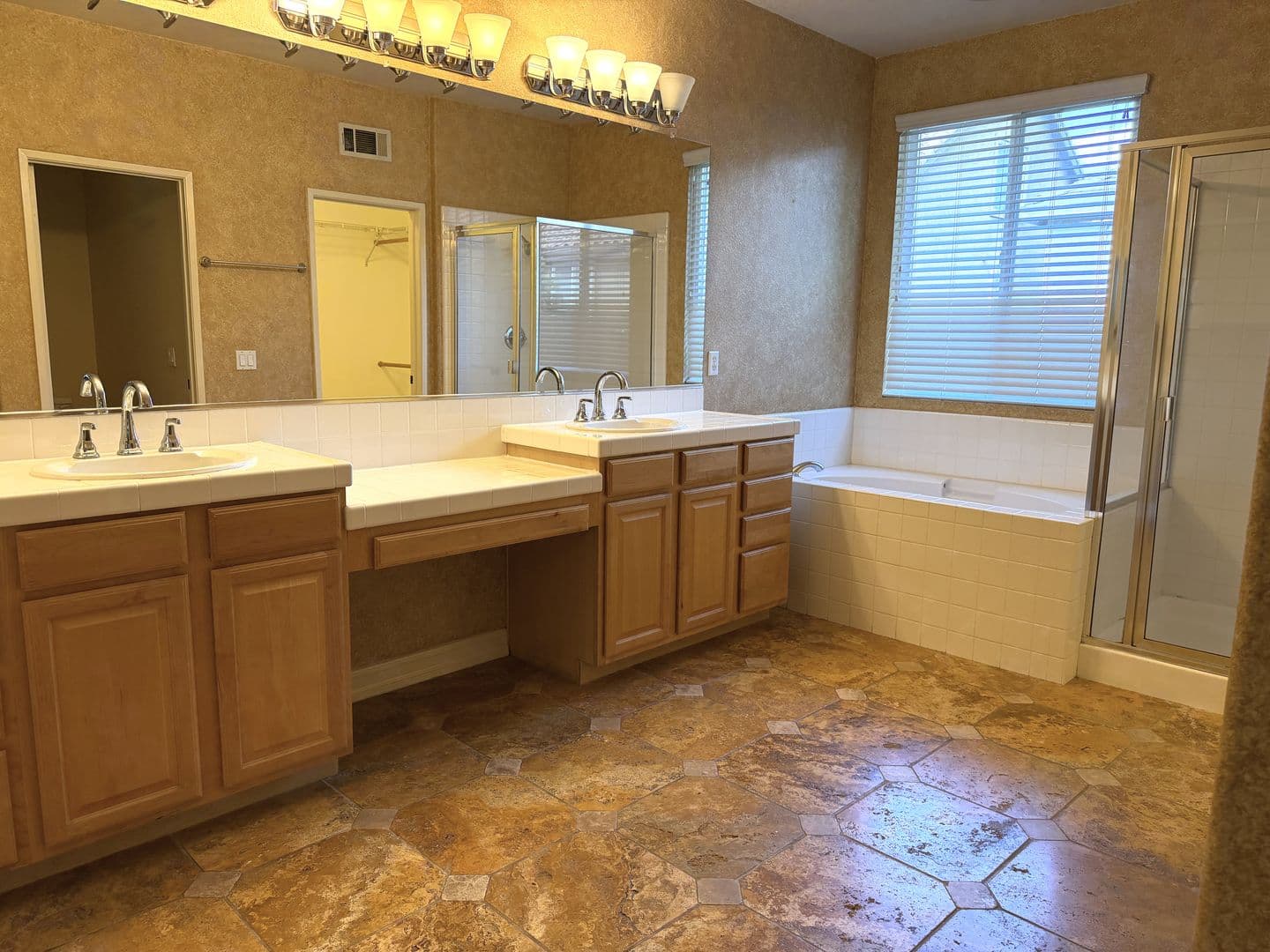 Mission Viejo House: 87 Stardance Dr.