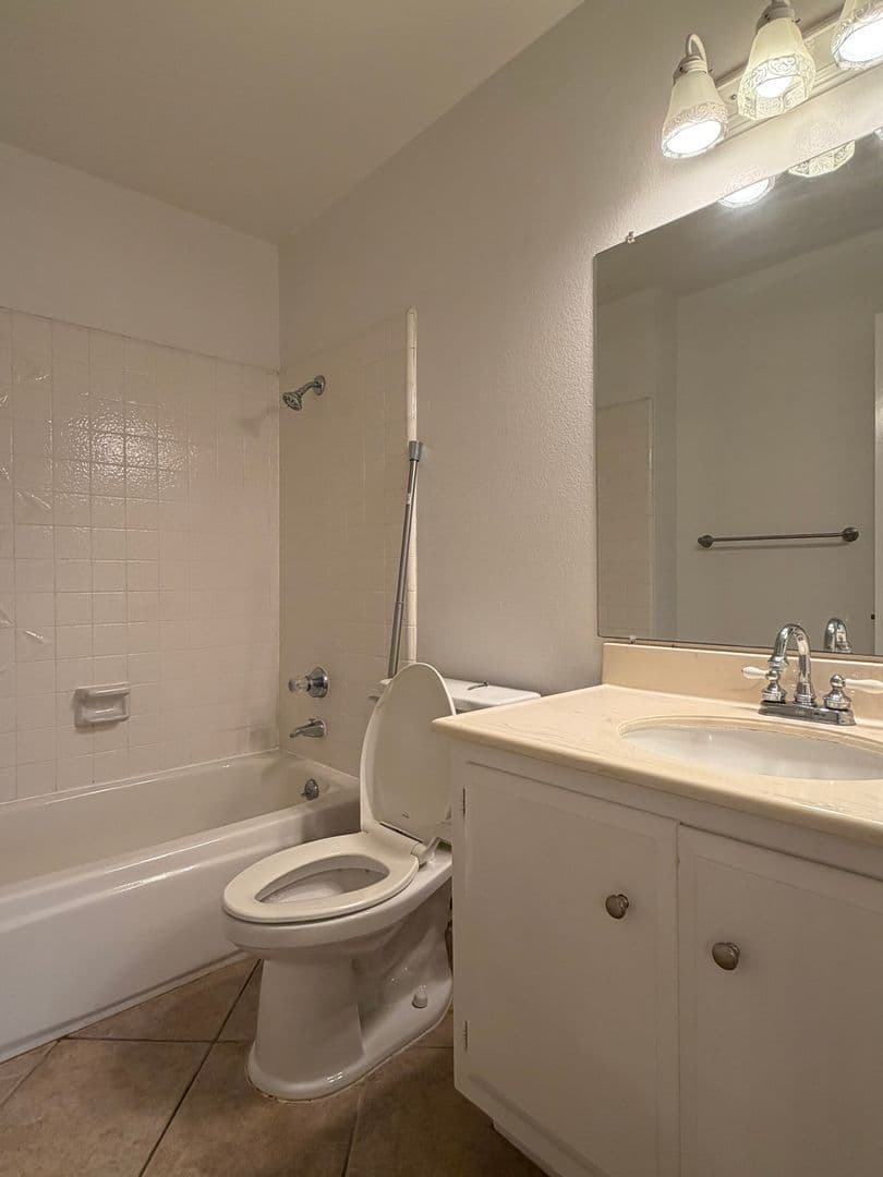 Cypress House: 11464 Pinckney Way