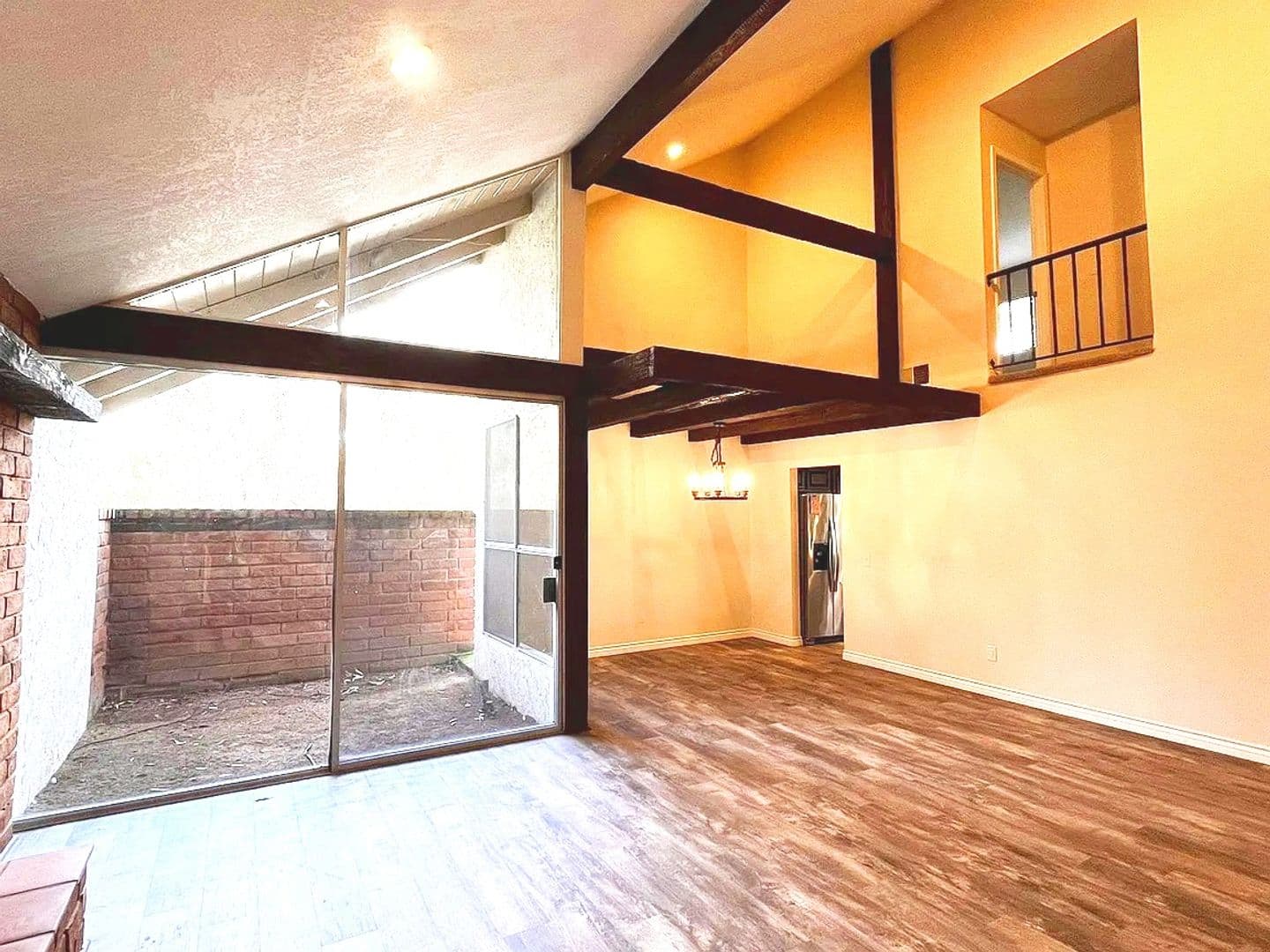 Lake Forest House: 24851 Rollingwood Rd.