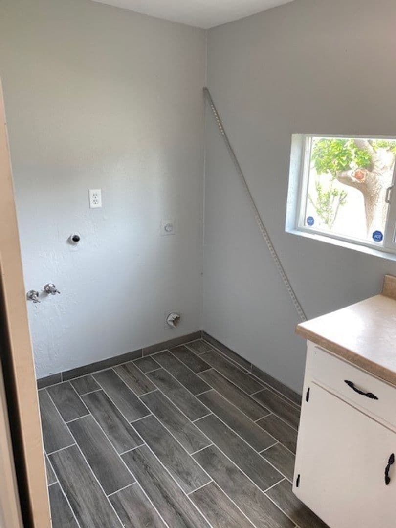 Chowchilla House: 1301 S Orange Ave