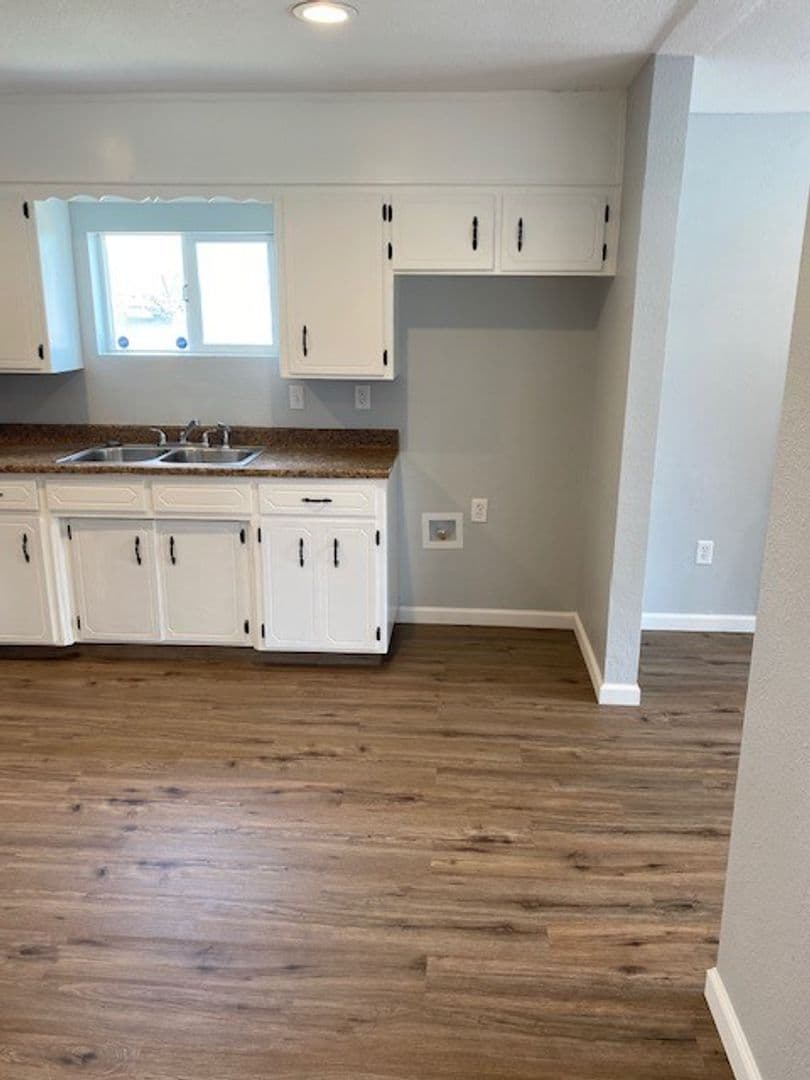Chowchilla House: 1301 S Orange Ave