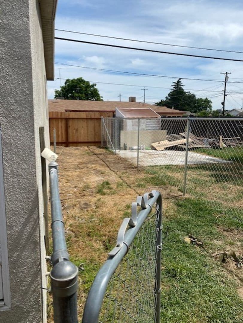 Chowchilla House: 1301 S Orange Ave