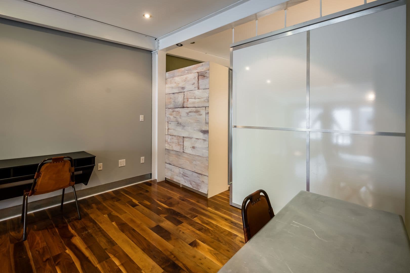 Philadelphia Apartment: 1728 Chestnut St