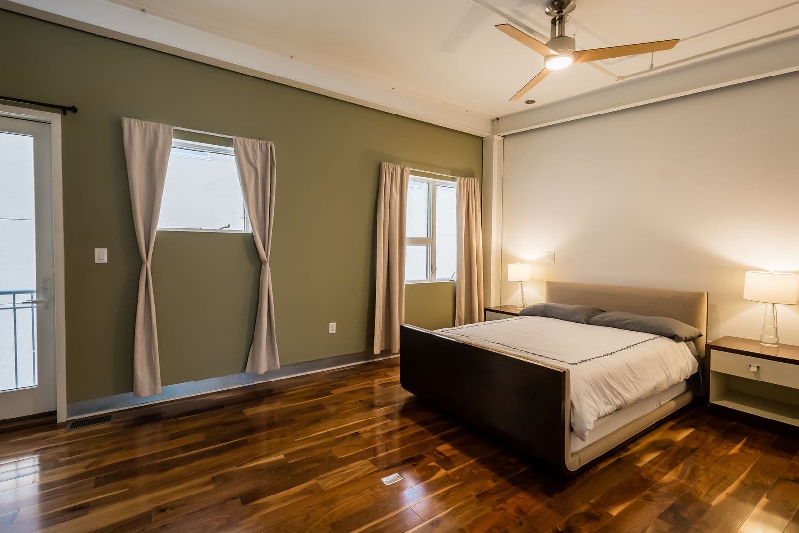 Philadelphia Apartment: 1728 Chestnut St