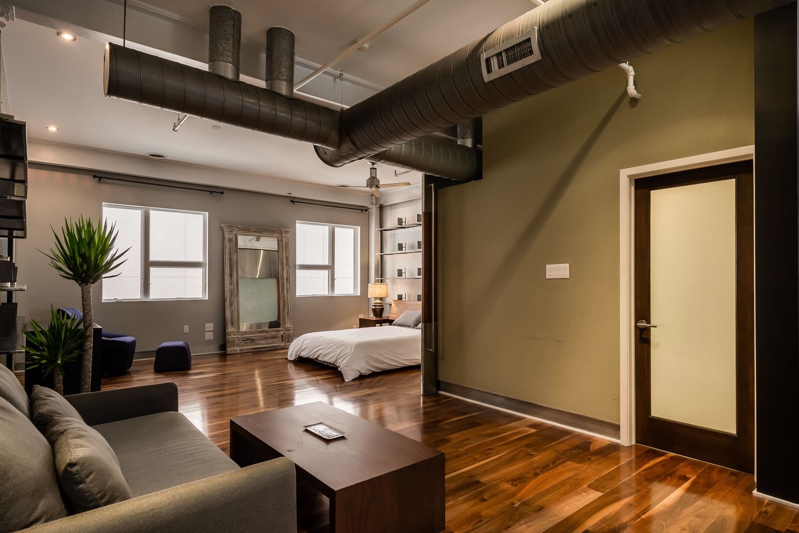 Philadelphia Apartment: 1728 Chestnut St