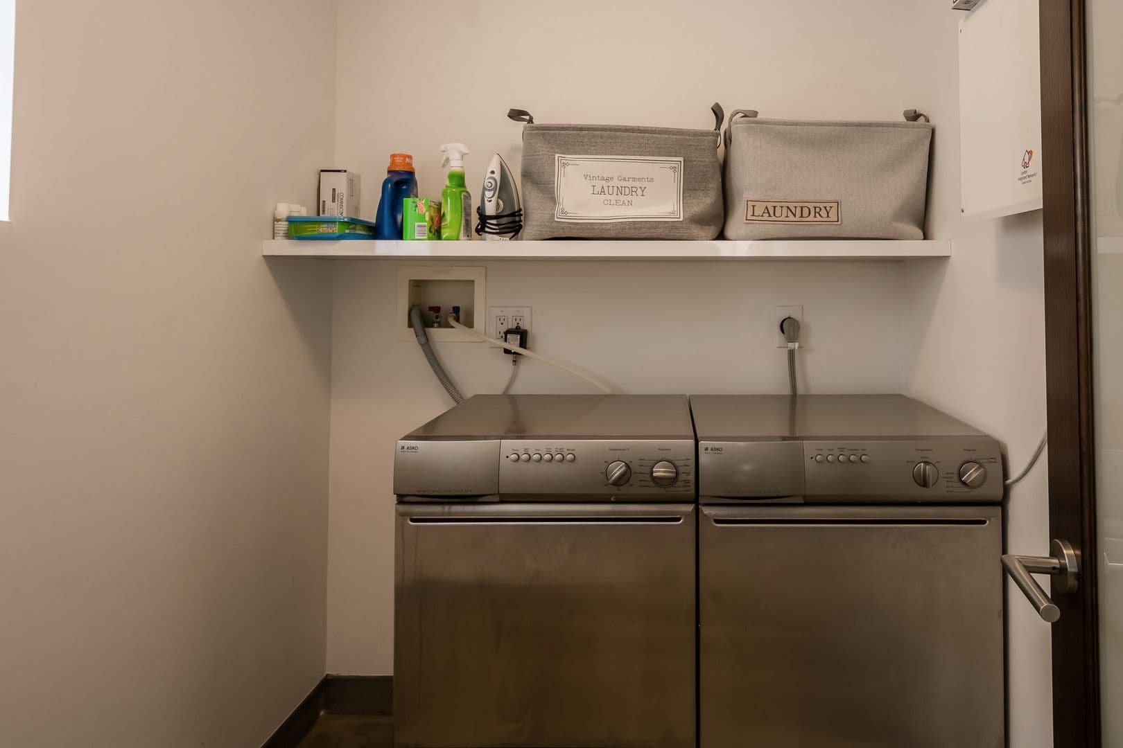 Philadelphia Apartment: 1728 Chestnut St