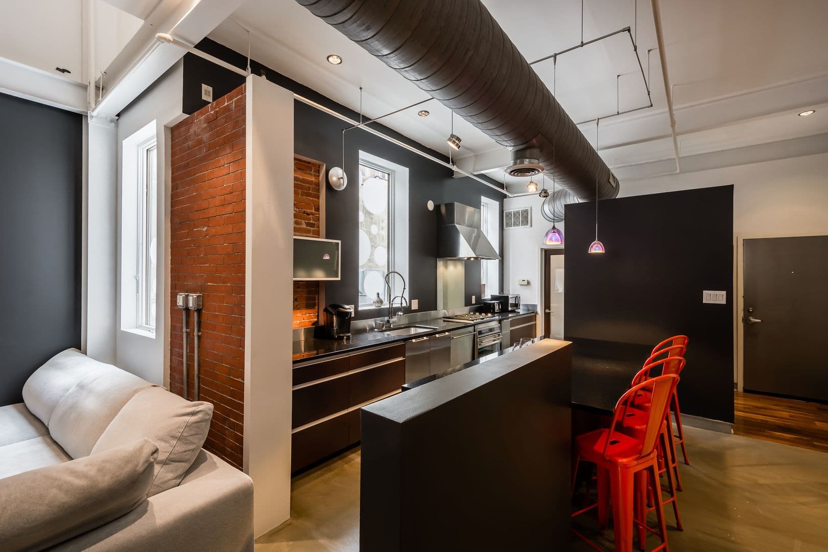 Philadelphia Apartment: 1728 Chestnut St