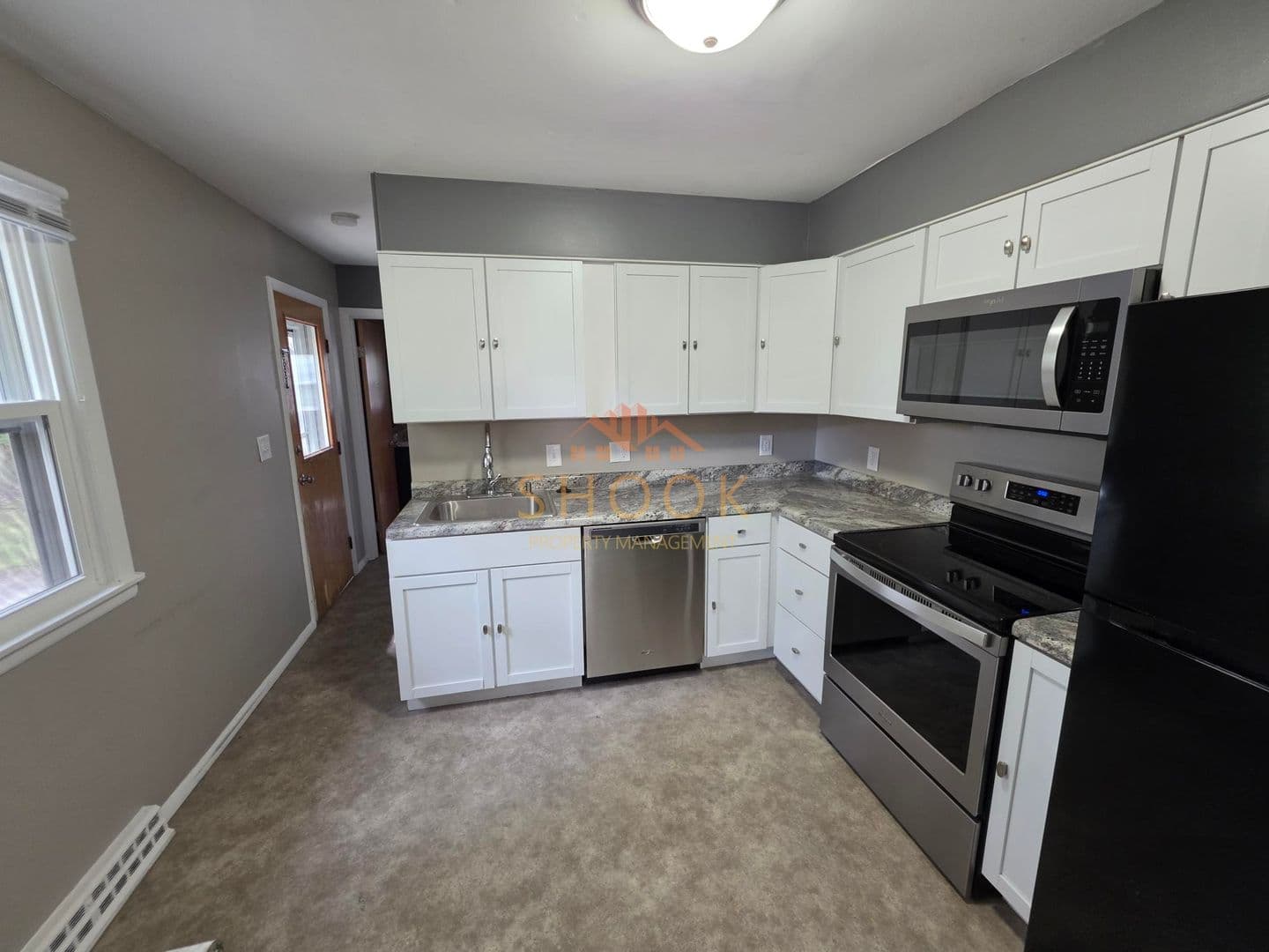 West Lafayette House: 201 W Navajo St