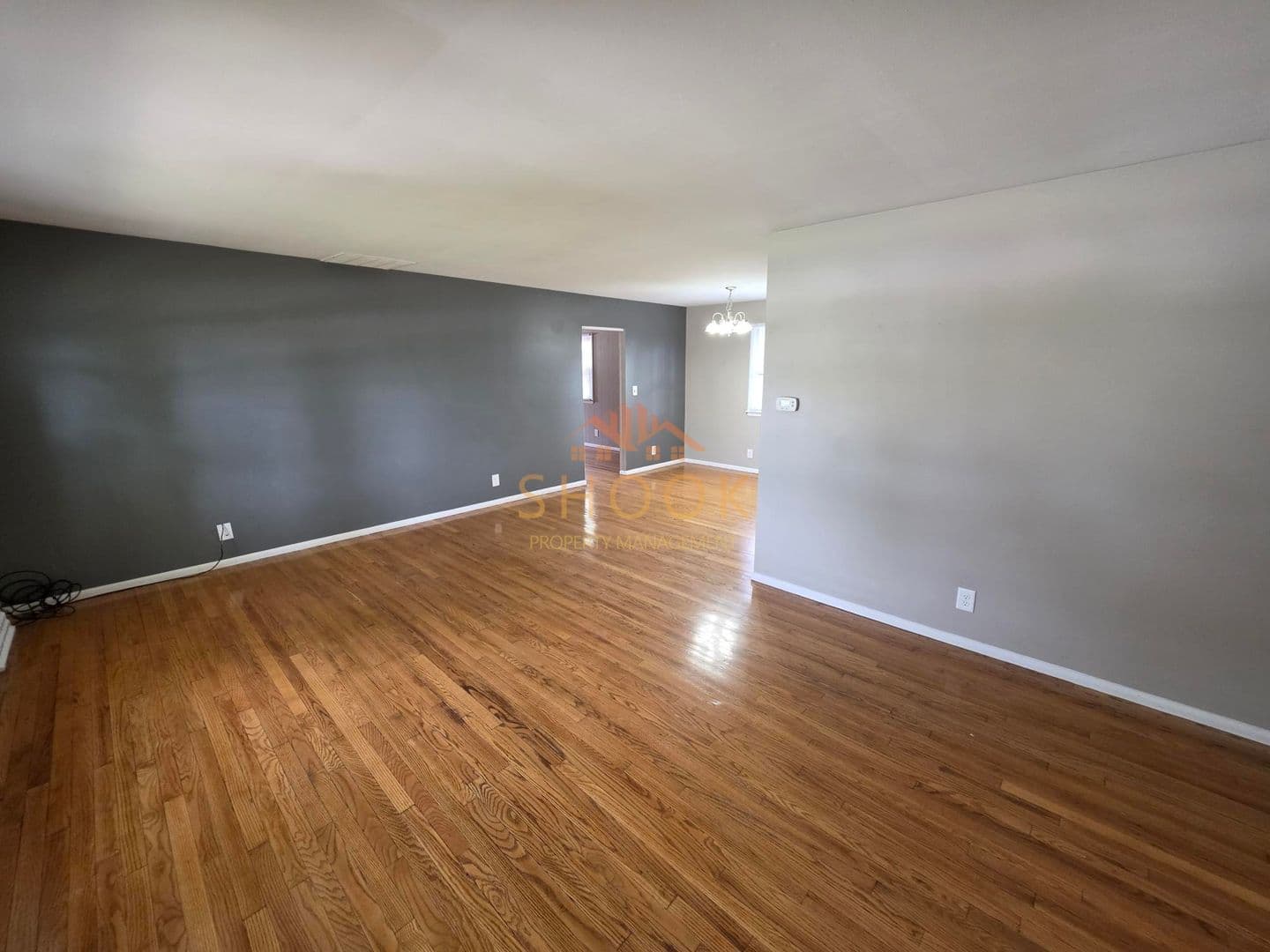 West Lafayette House: 201 W Navajo St