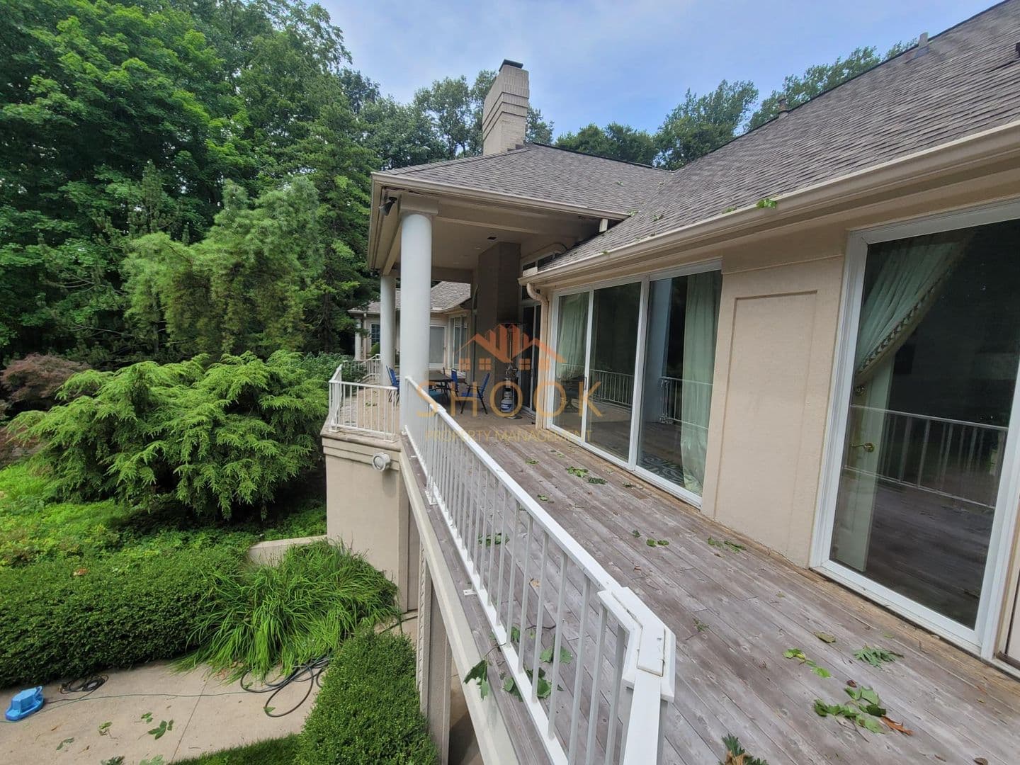 Lafayette House: 195 Stacey Hollow Lane