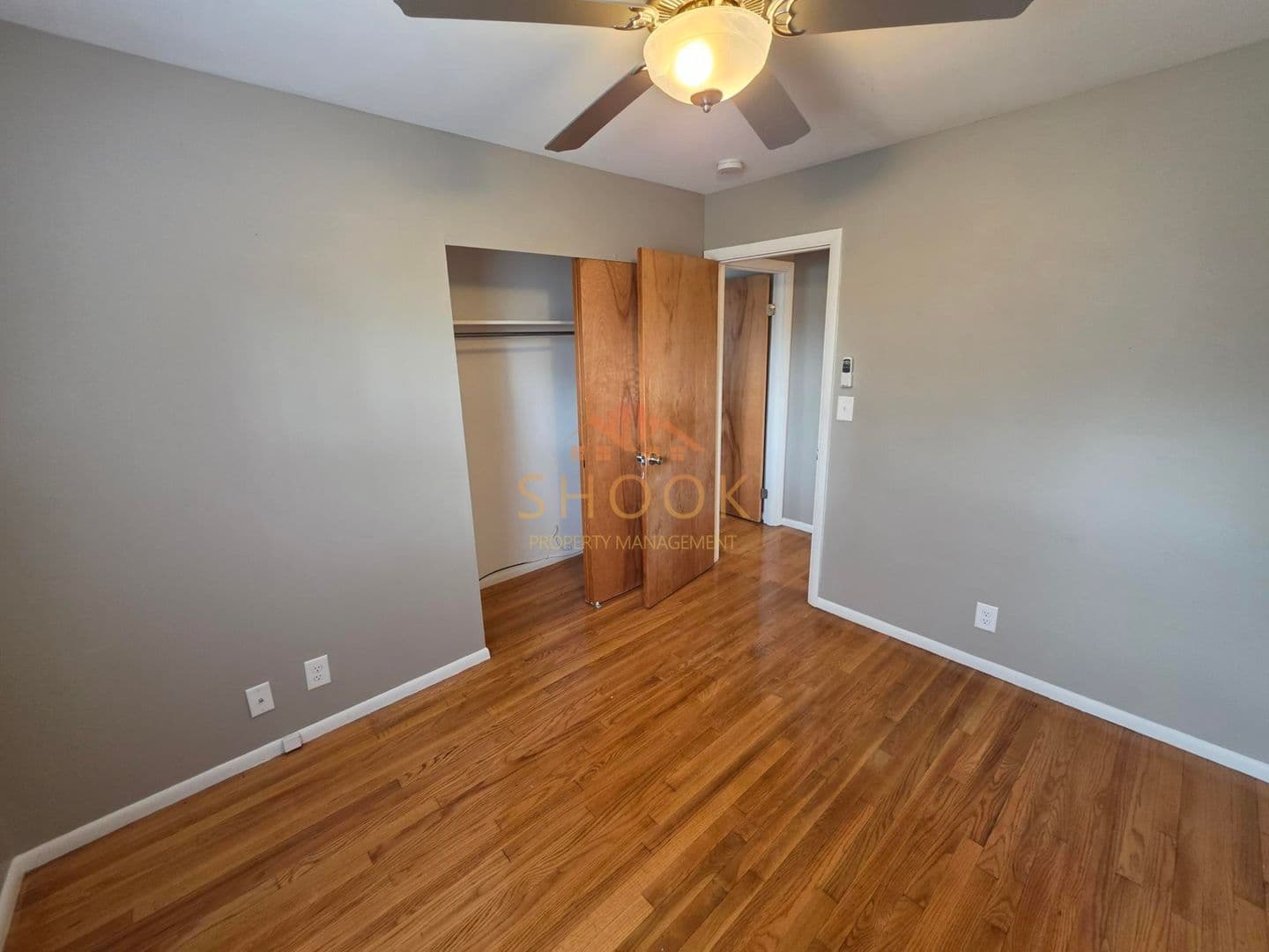 West Lafayette House: 201 W Navajo St