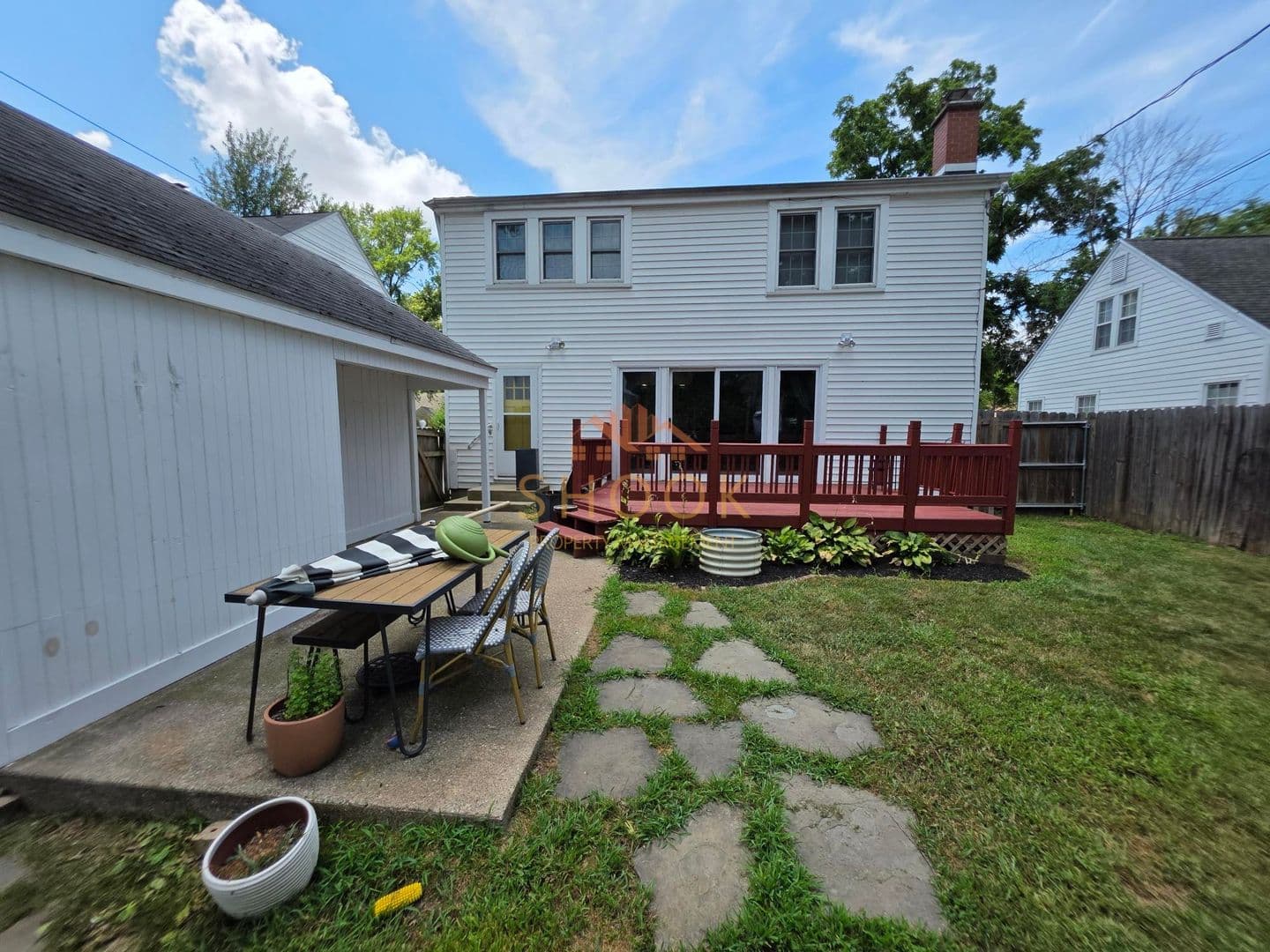 West Lafayette House: 914 Vine St