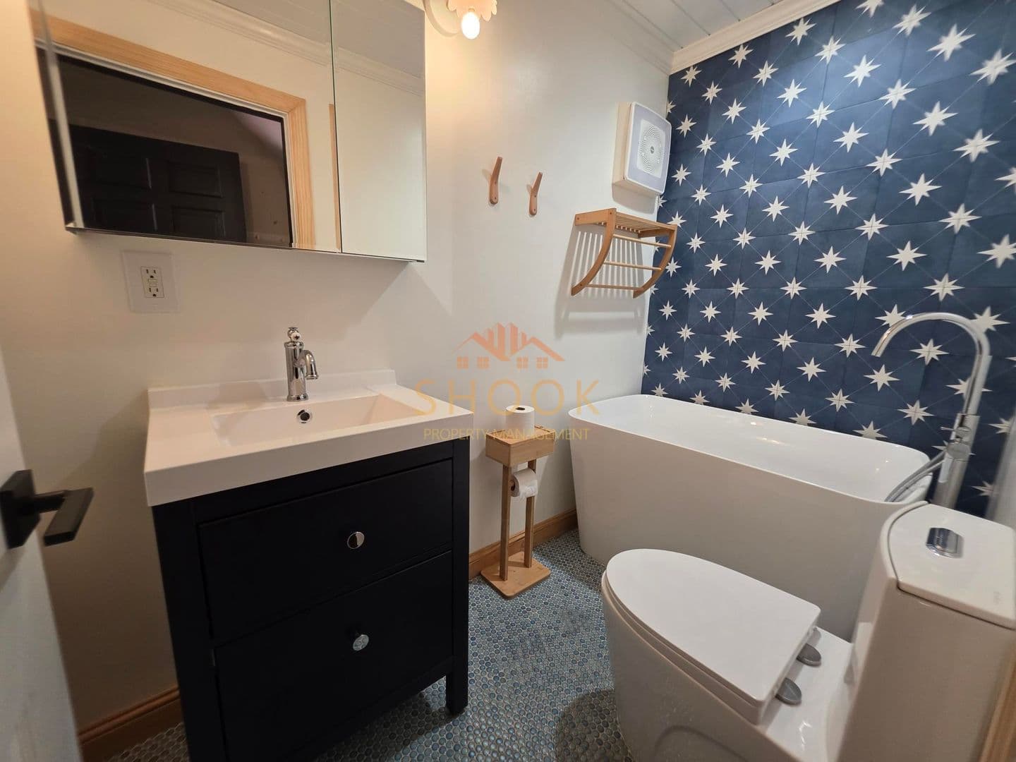 West Lafayette House: 914 Vine St