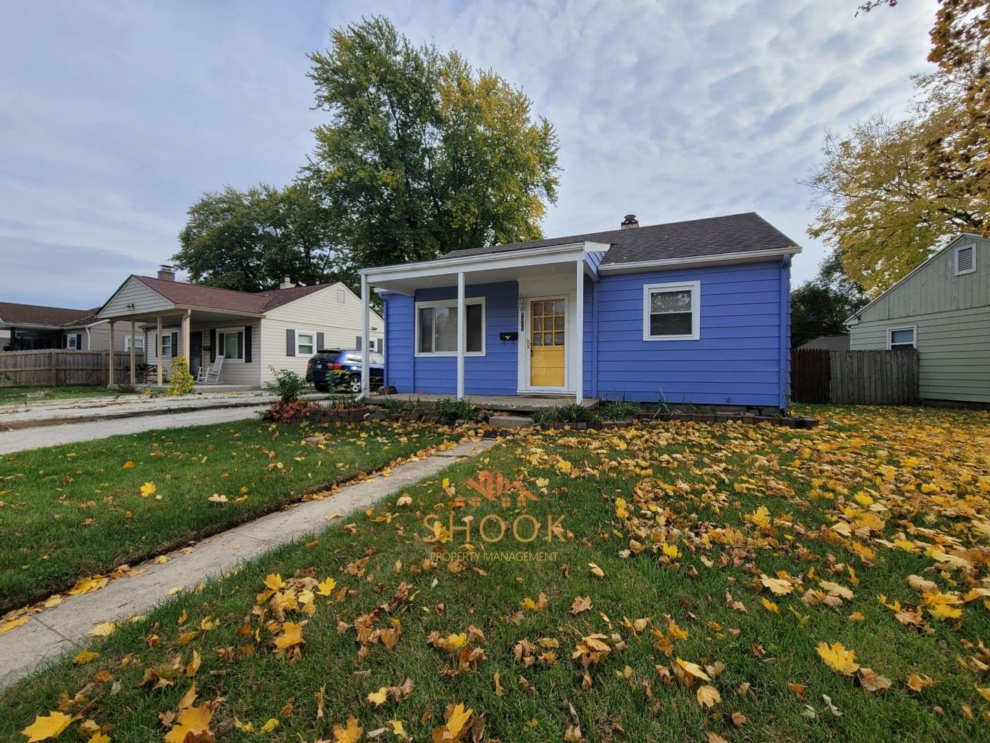 Lafayette House: 1323 Sunset Dr