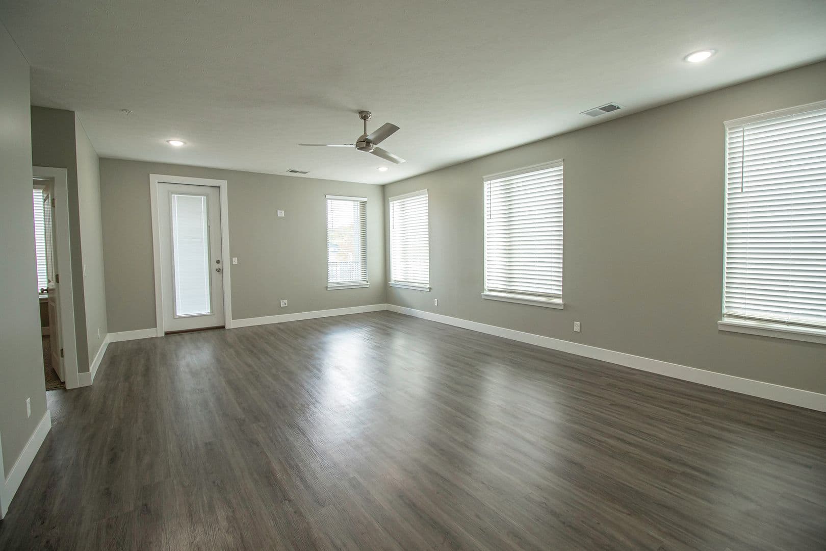 Lafayette Apartment: 500 South St