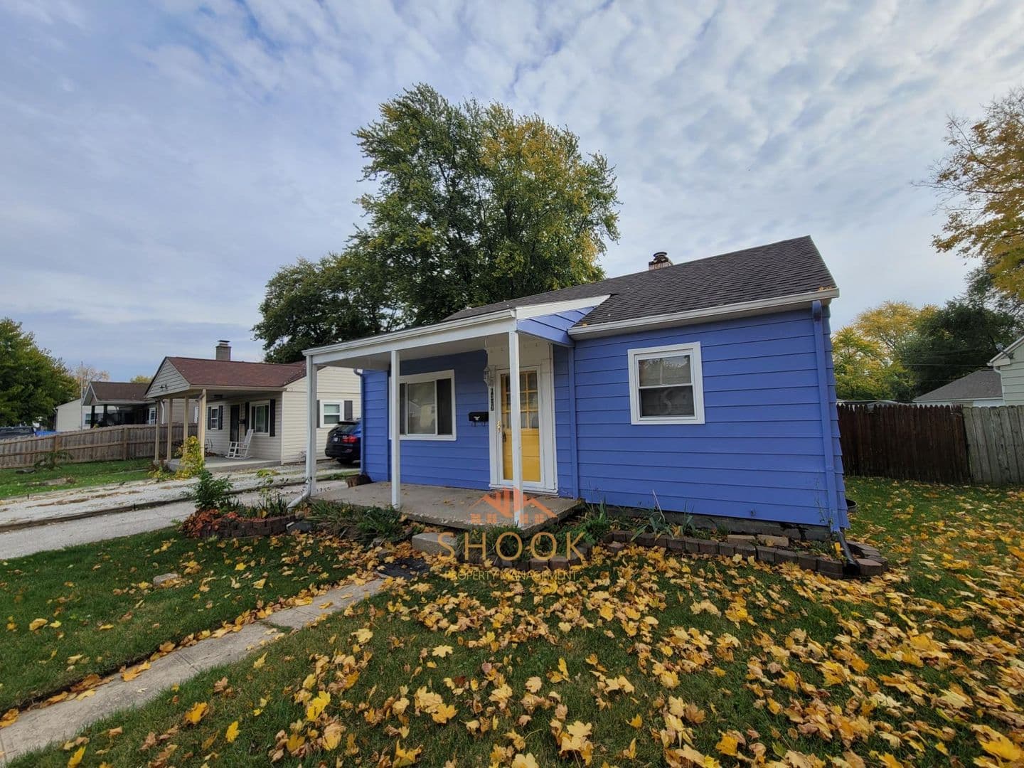 Lafayette House: 1323 Sunset Dr