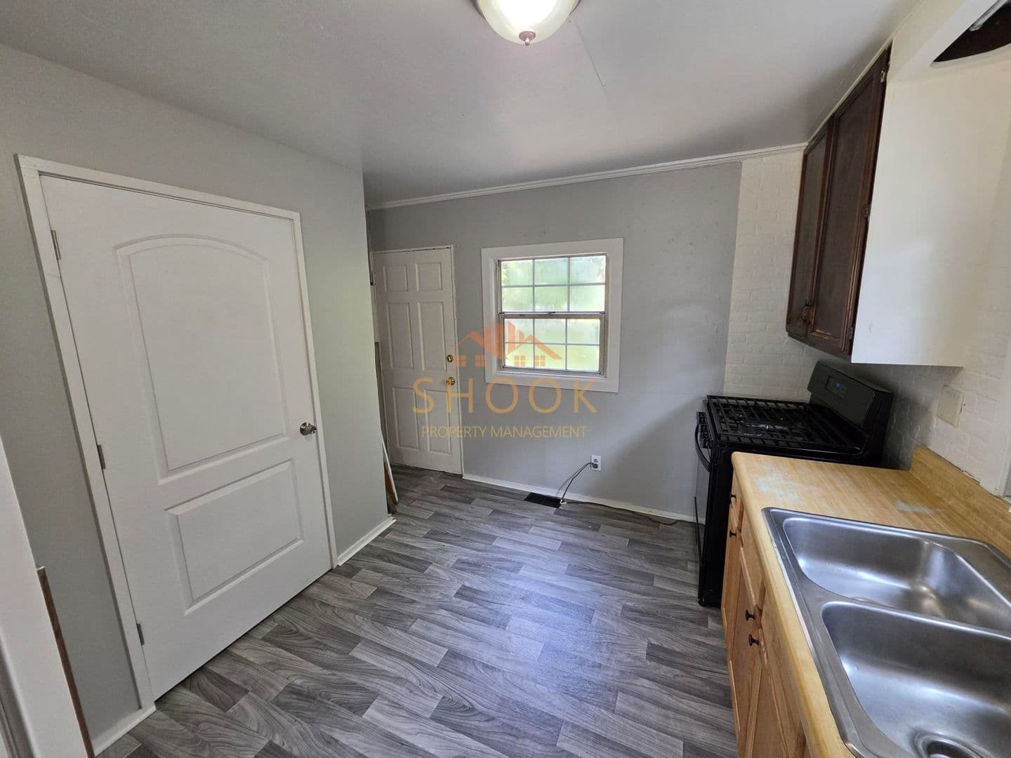 Lafayette House: 1722 Vinton St