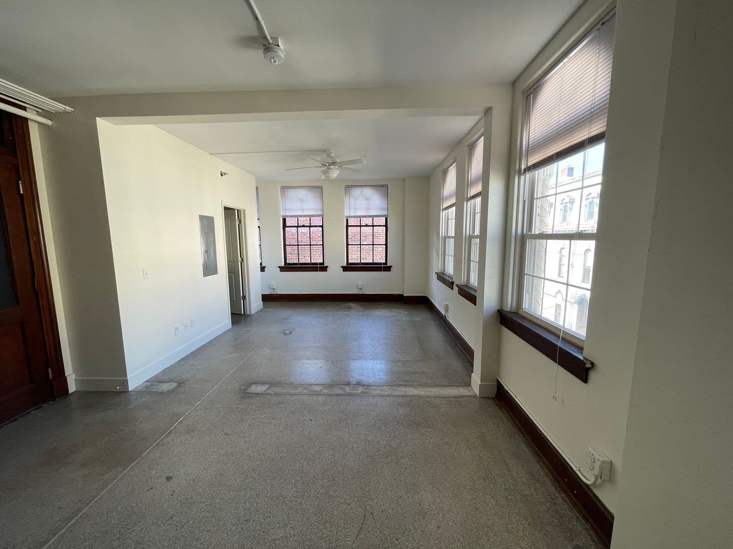 Lafayette Apartment: 217 North 6th Street