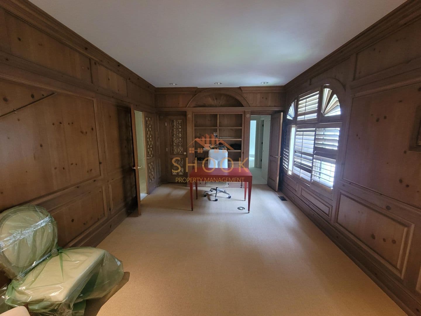 Lafayette House: 195 Stacey Hollow Lane