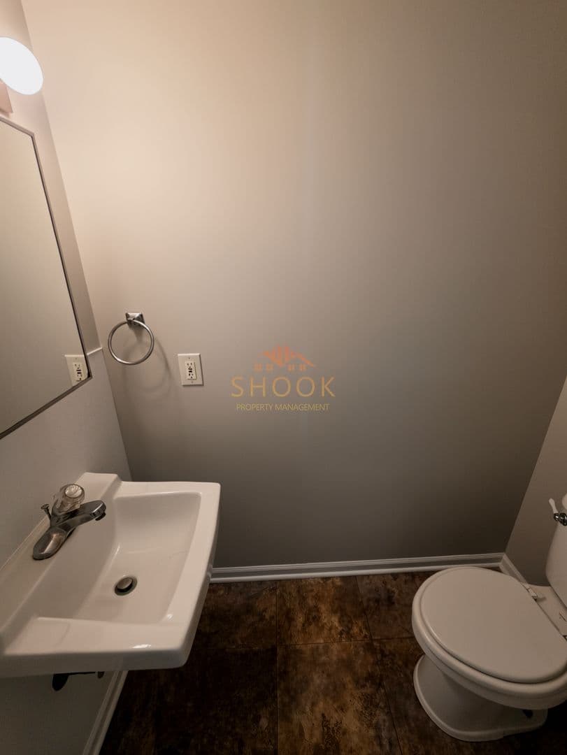 Lafayette Apartment: 409-411 Park Ave