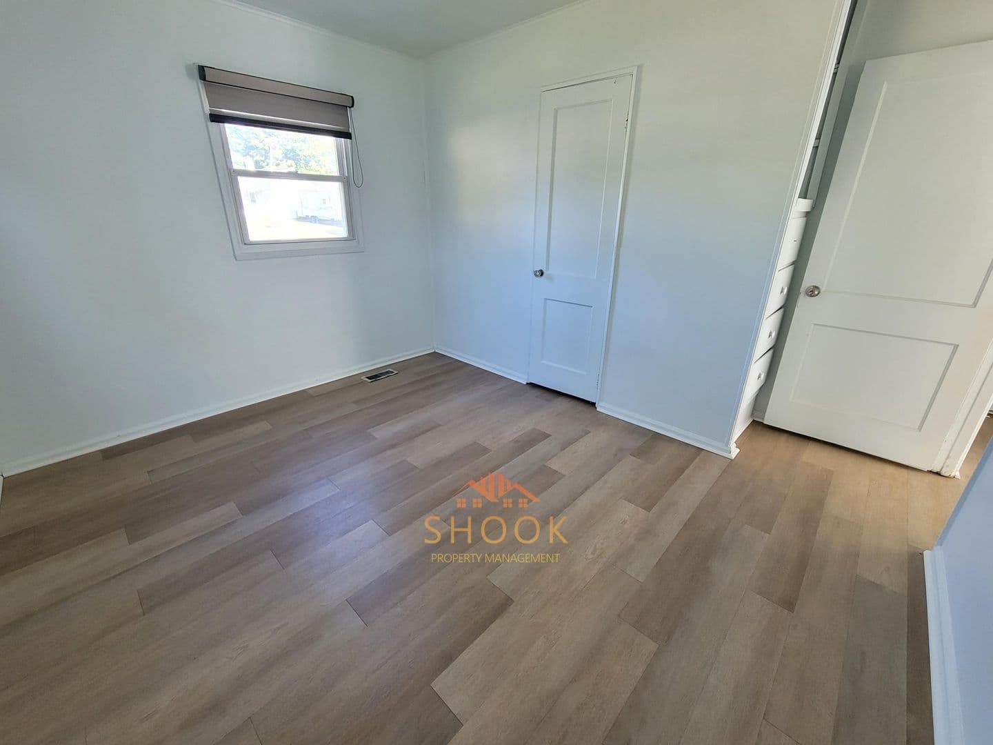Lafayette House: 1323 Sunset Dr