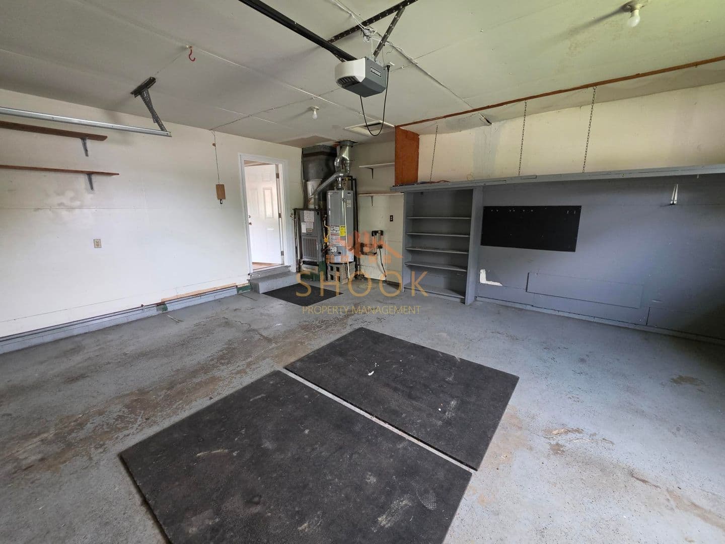 West Lafayette House: 201 W Navajo St