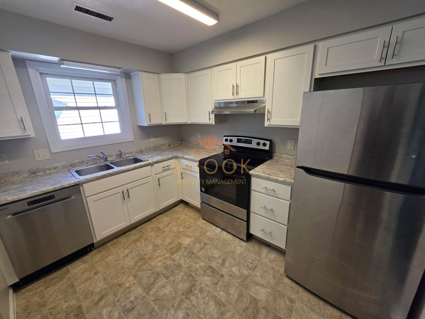 Lafayette Apartment: 409-411 Park Ave