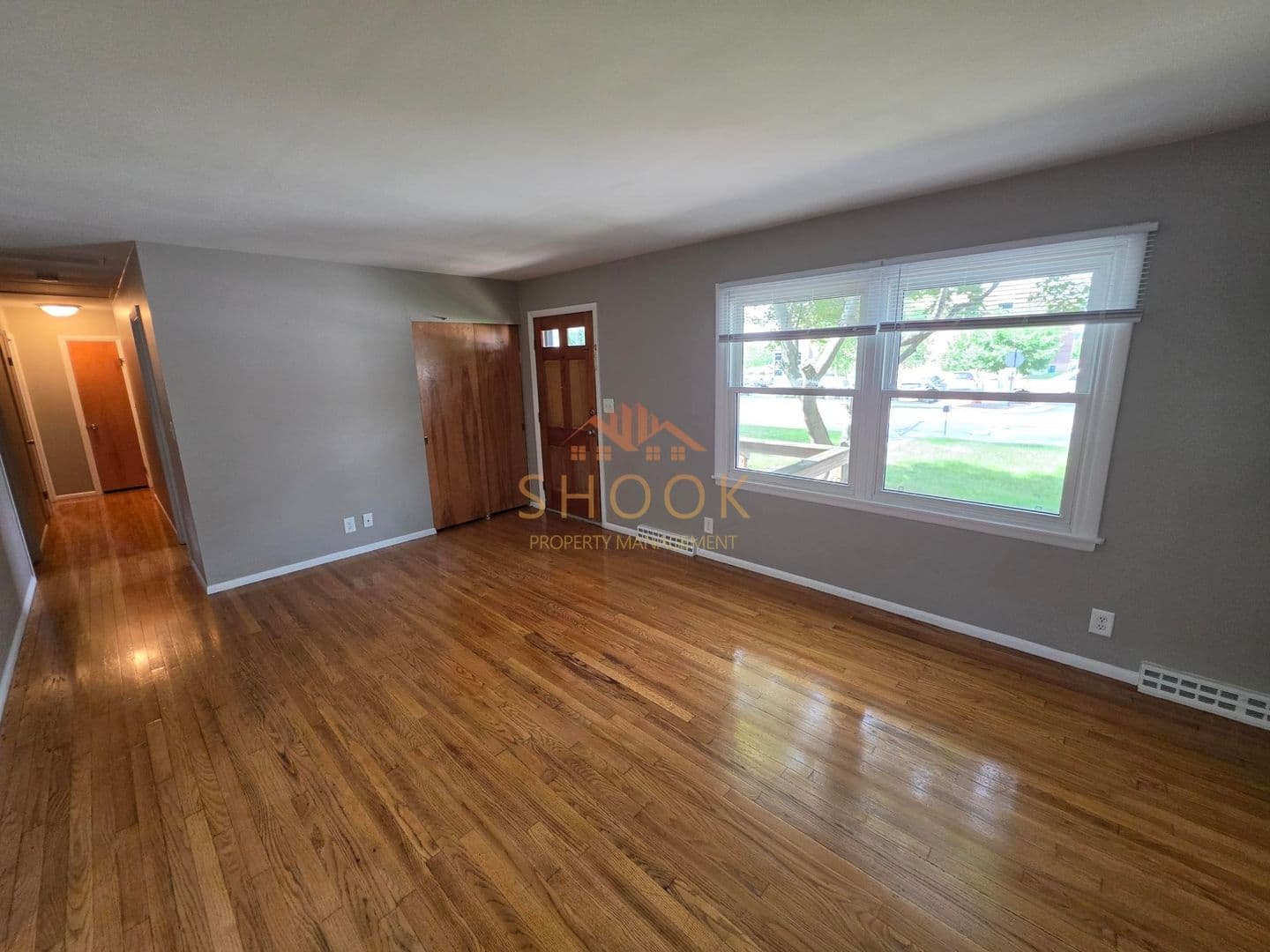 West Lafayette House: 201 W Navajo St