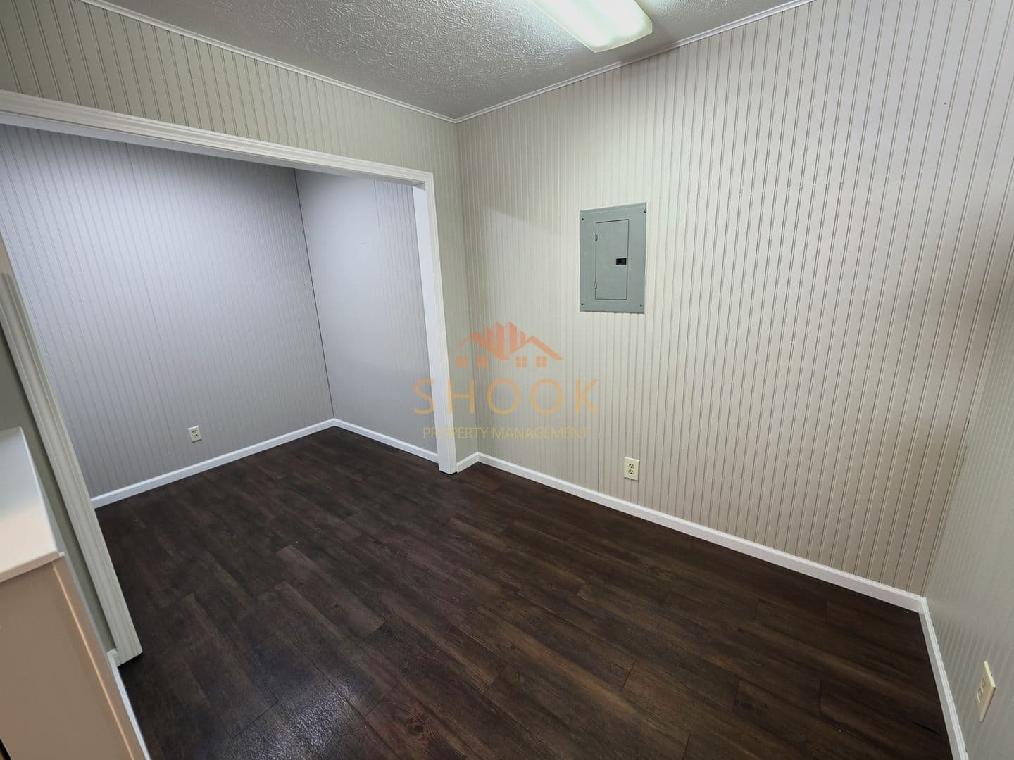 Lafayette Apartment: 409-411 Park Ave