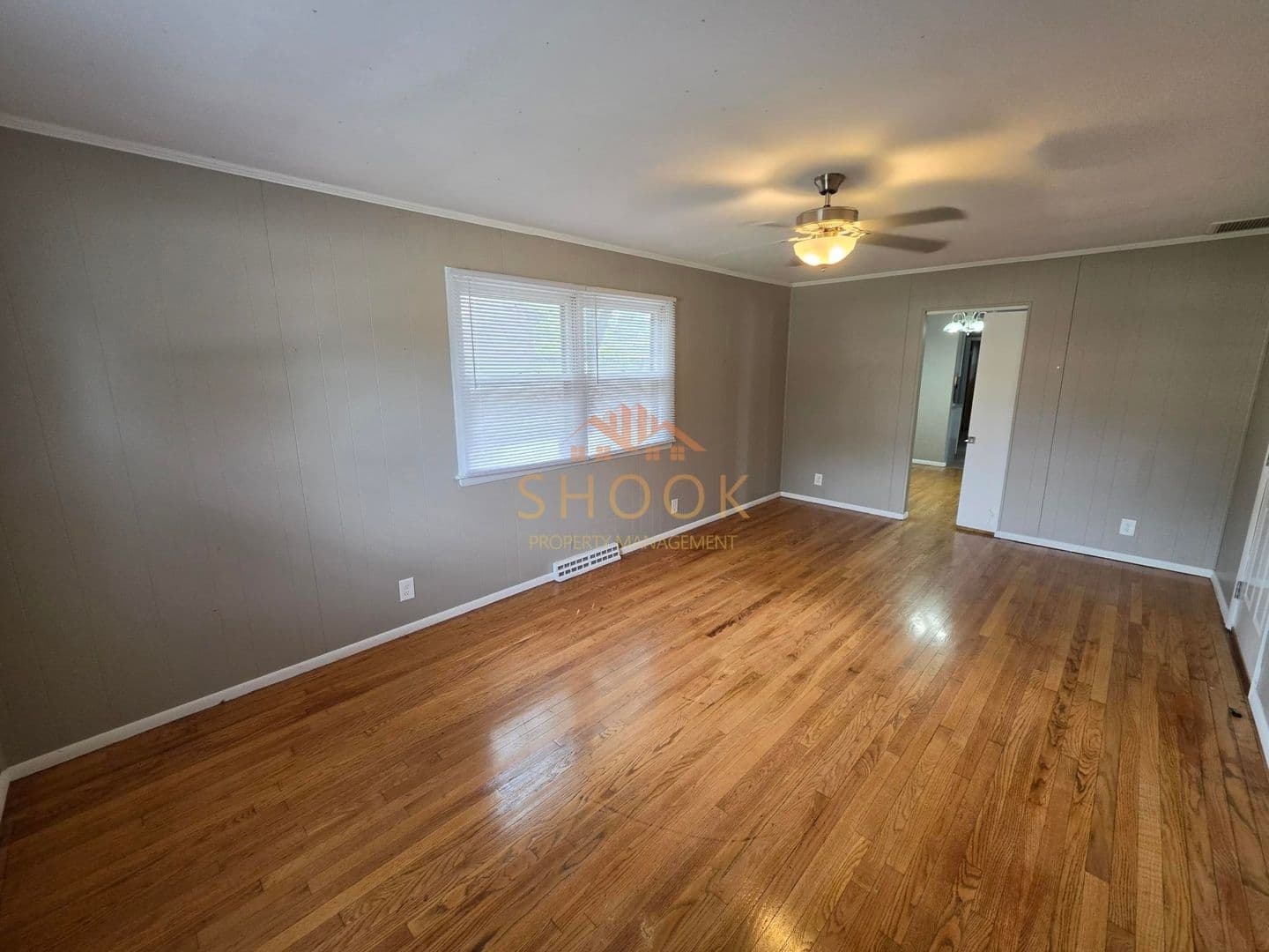 West Lafayette House: 201 W Navajo St
