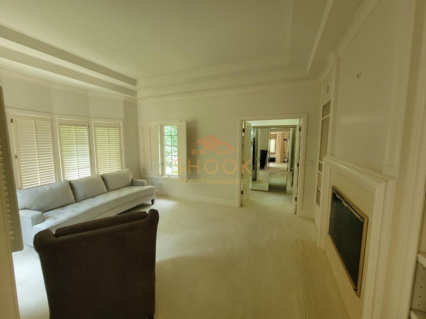 Lafayette House: 195 Stacey Hollow Lane