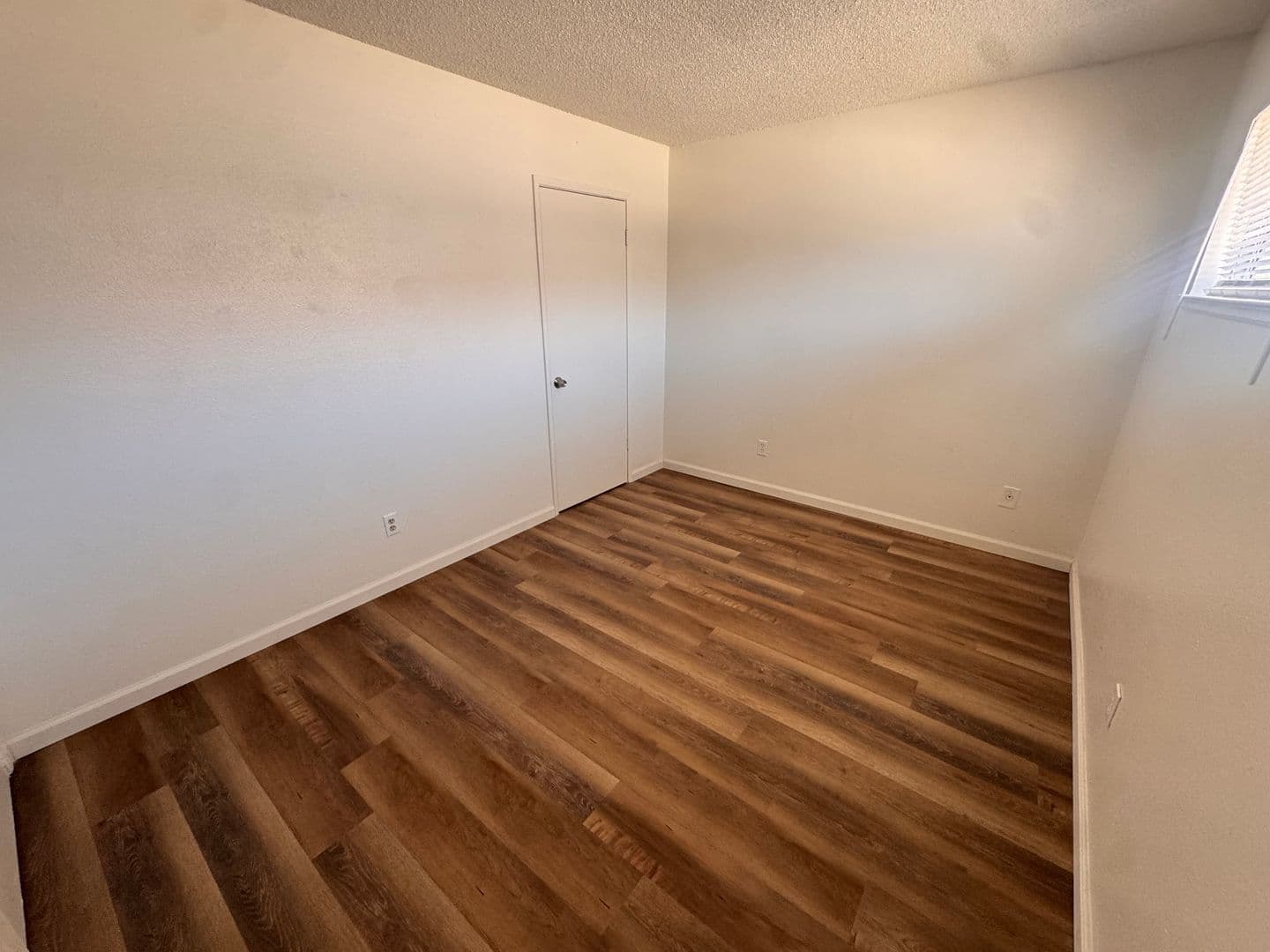 Bakersfield Apartment: 420 S Real Rd